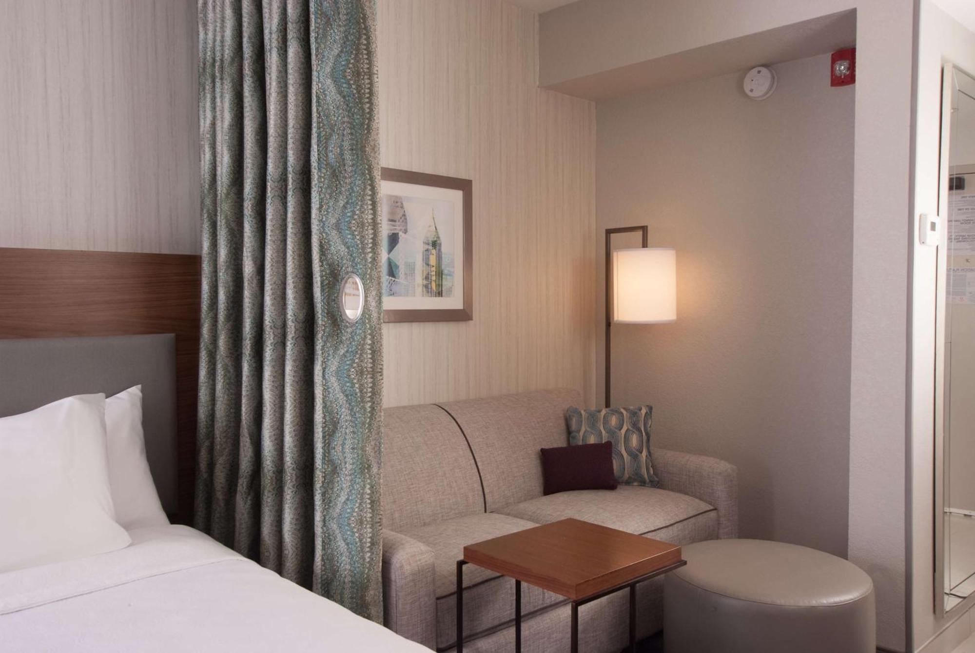 Studio Suite Two Queen Beds Hearing Access or Non-Smoking,1551964348:JPEG