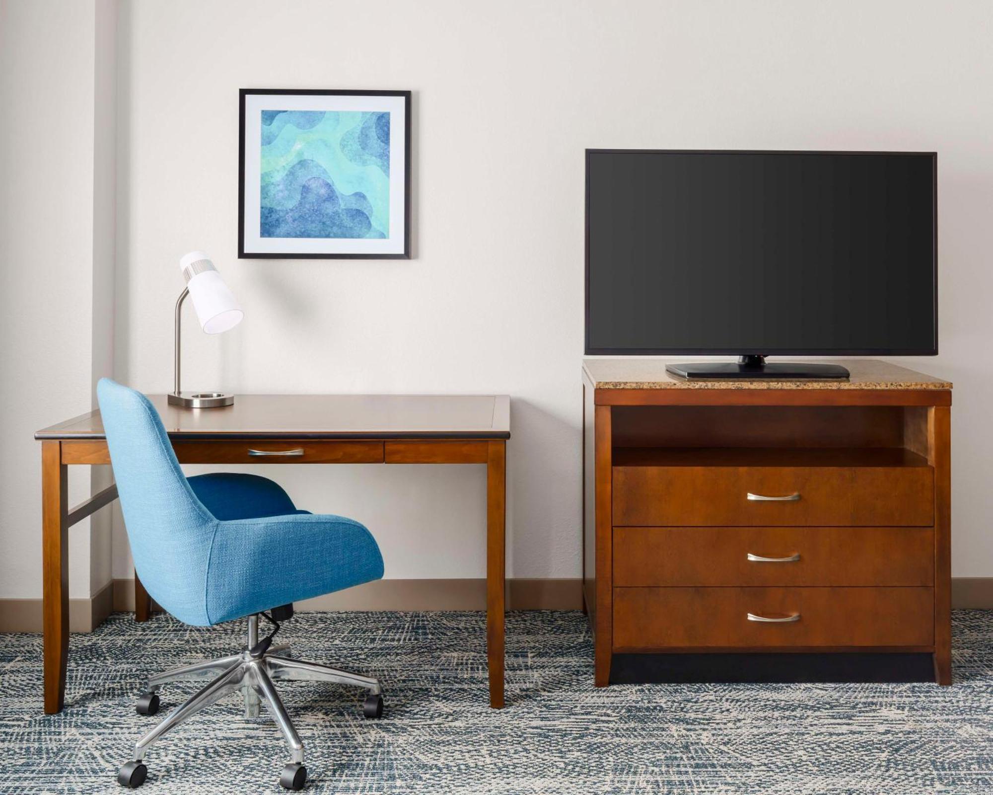 King Room with Tub - Mobility and Hearing Access