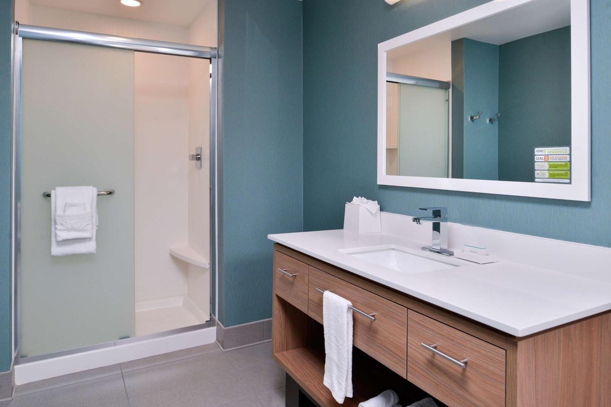 King Studio Suite with City View