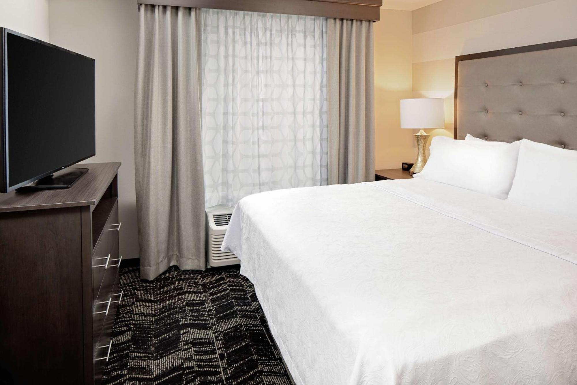 Two-Bedroom Suite - Non-Smoking