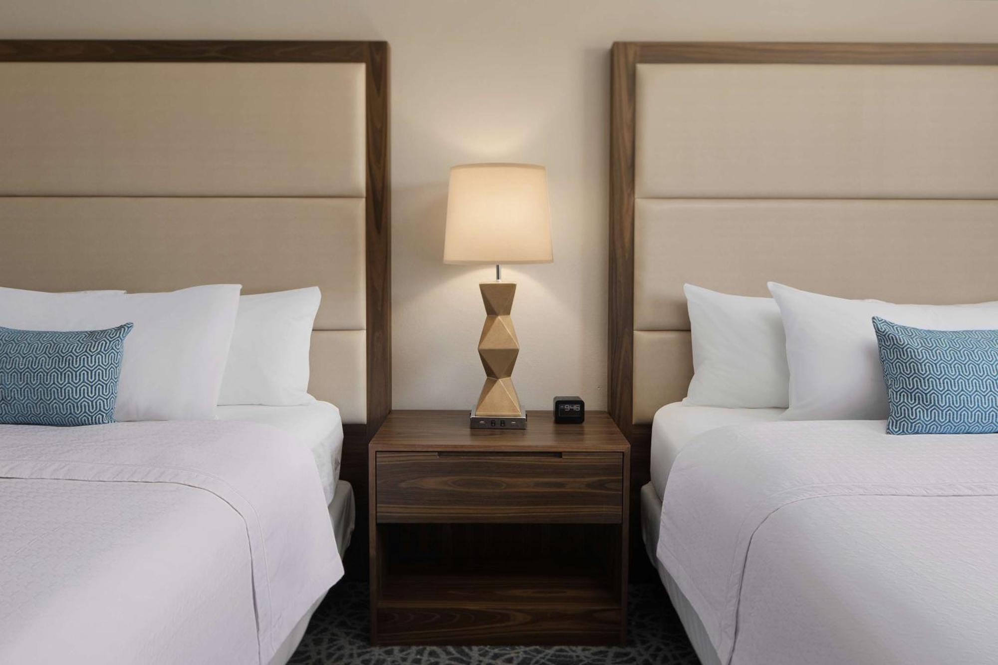 Queen Suite Two Queen Beds Mobility Access or Non-Smoking,1709866064:JPEG