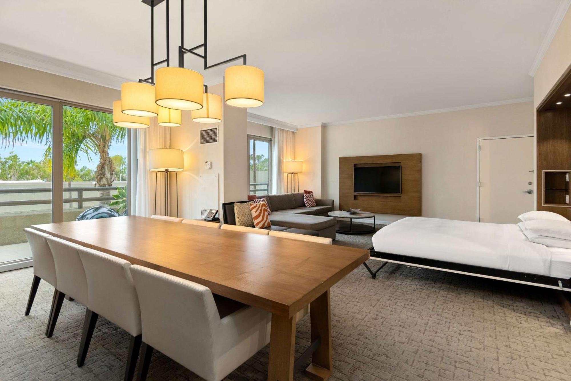 King Studio Suite