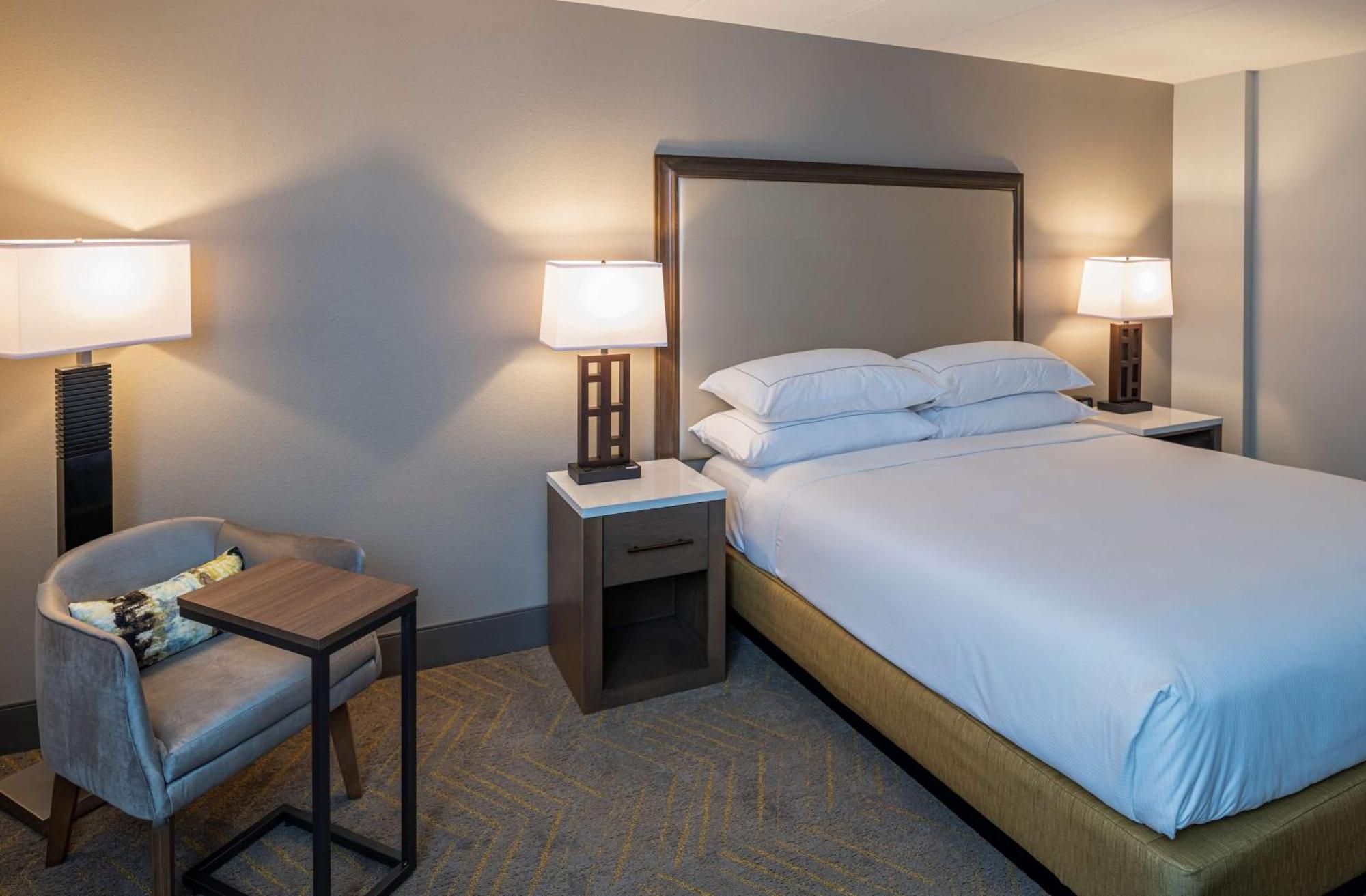 King Room,1557074506:JPEG