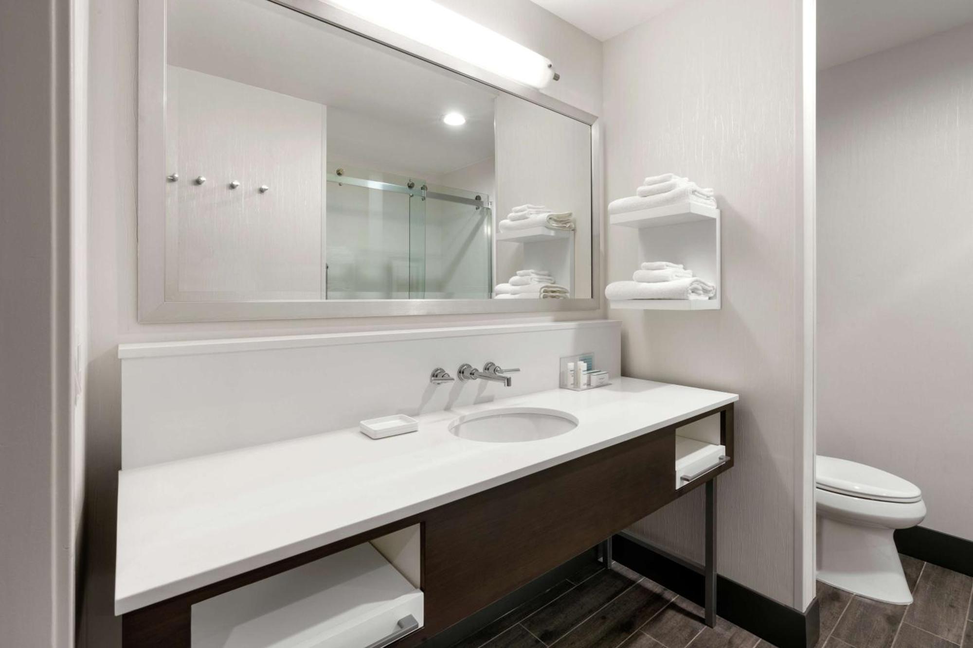 King Room with City View