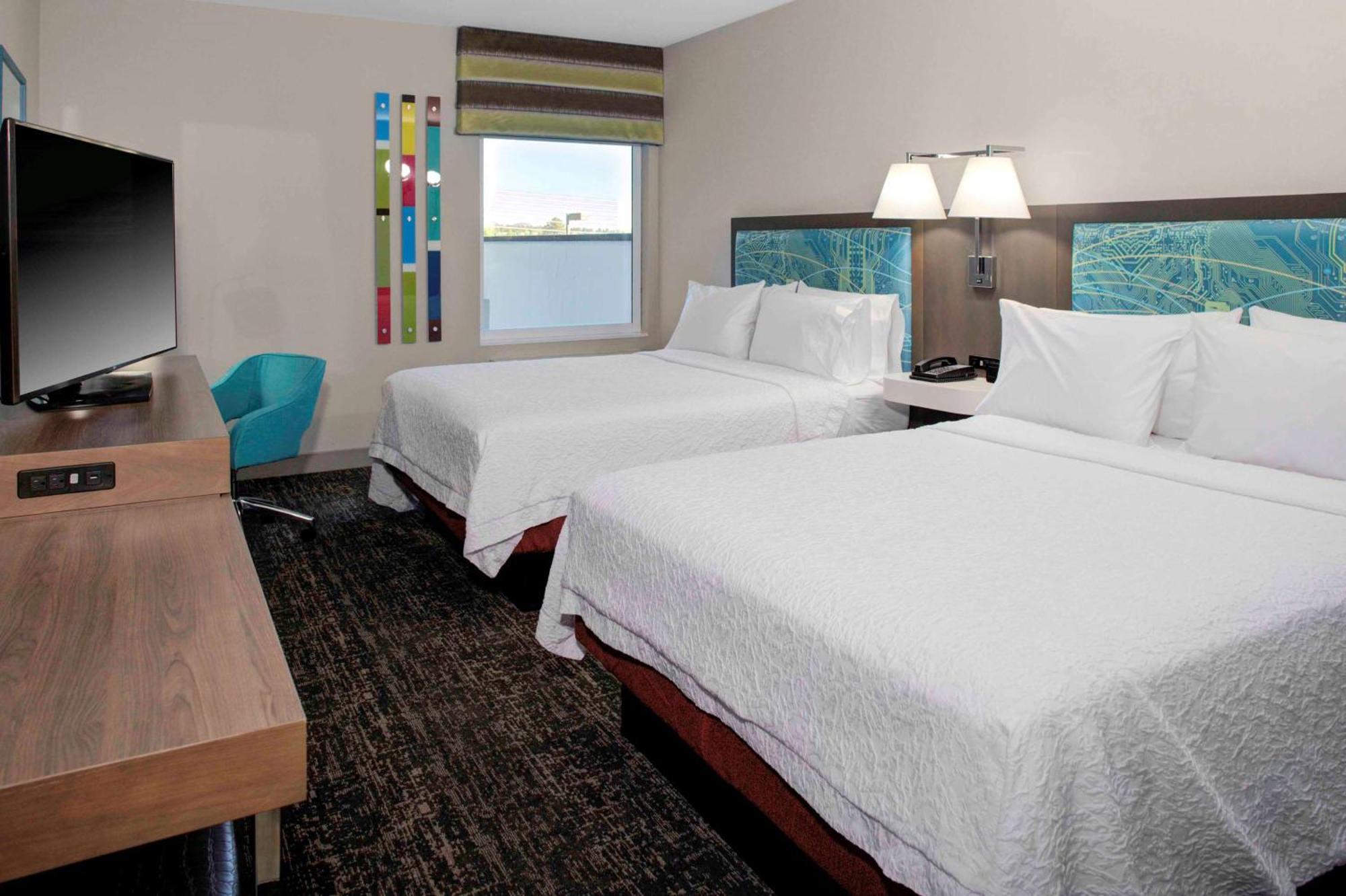 Queen Room with Two Queen Beds - Hearing Access/Non-Smoking