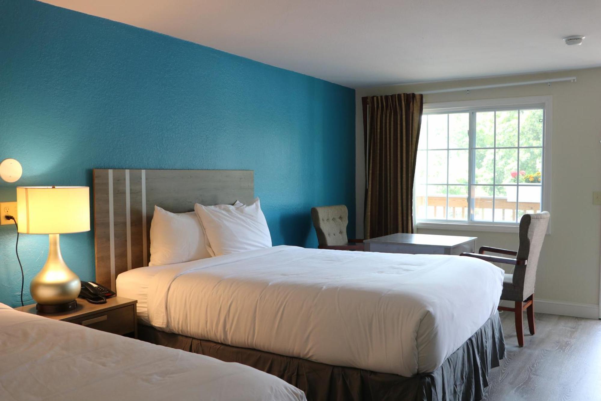 Standard Queen Room with Two Queen Beds