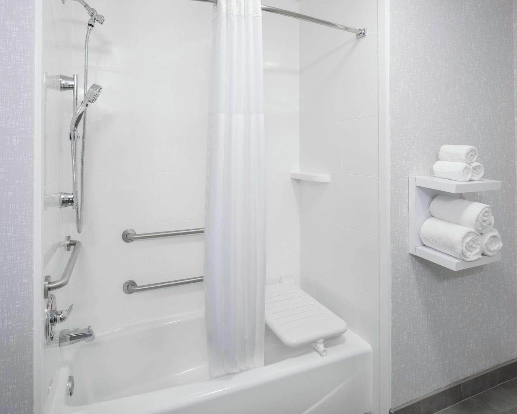 King Room Mobility Access or Non-Smoking
