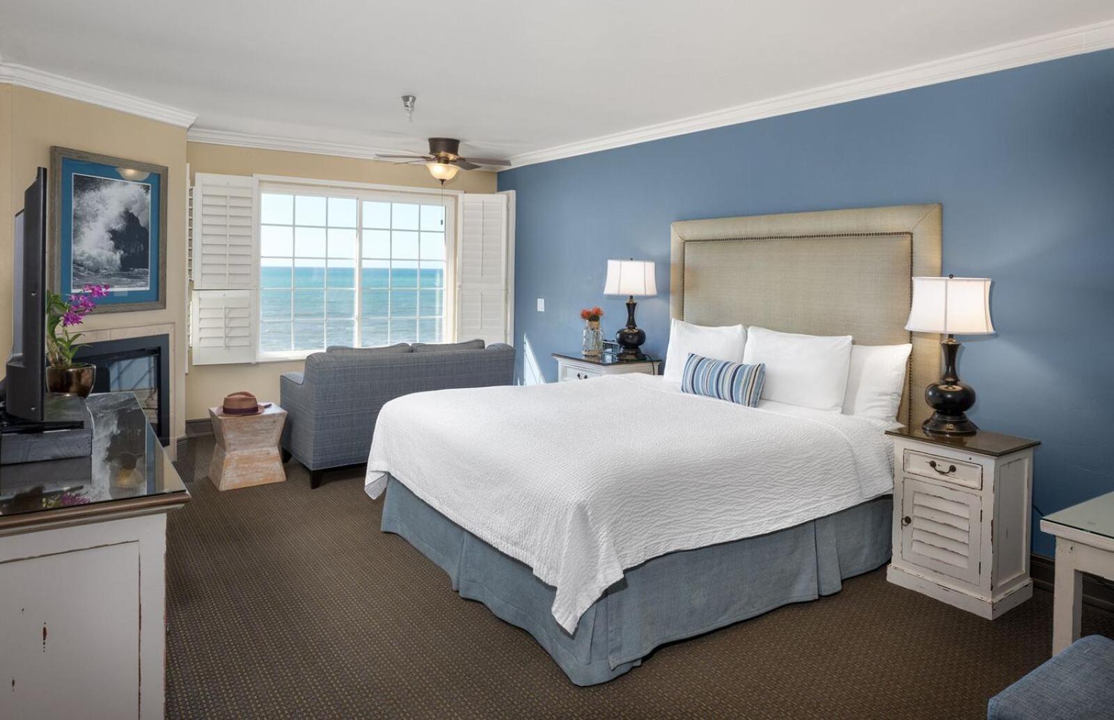 King Room Ocean View,1557882370:JPEG