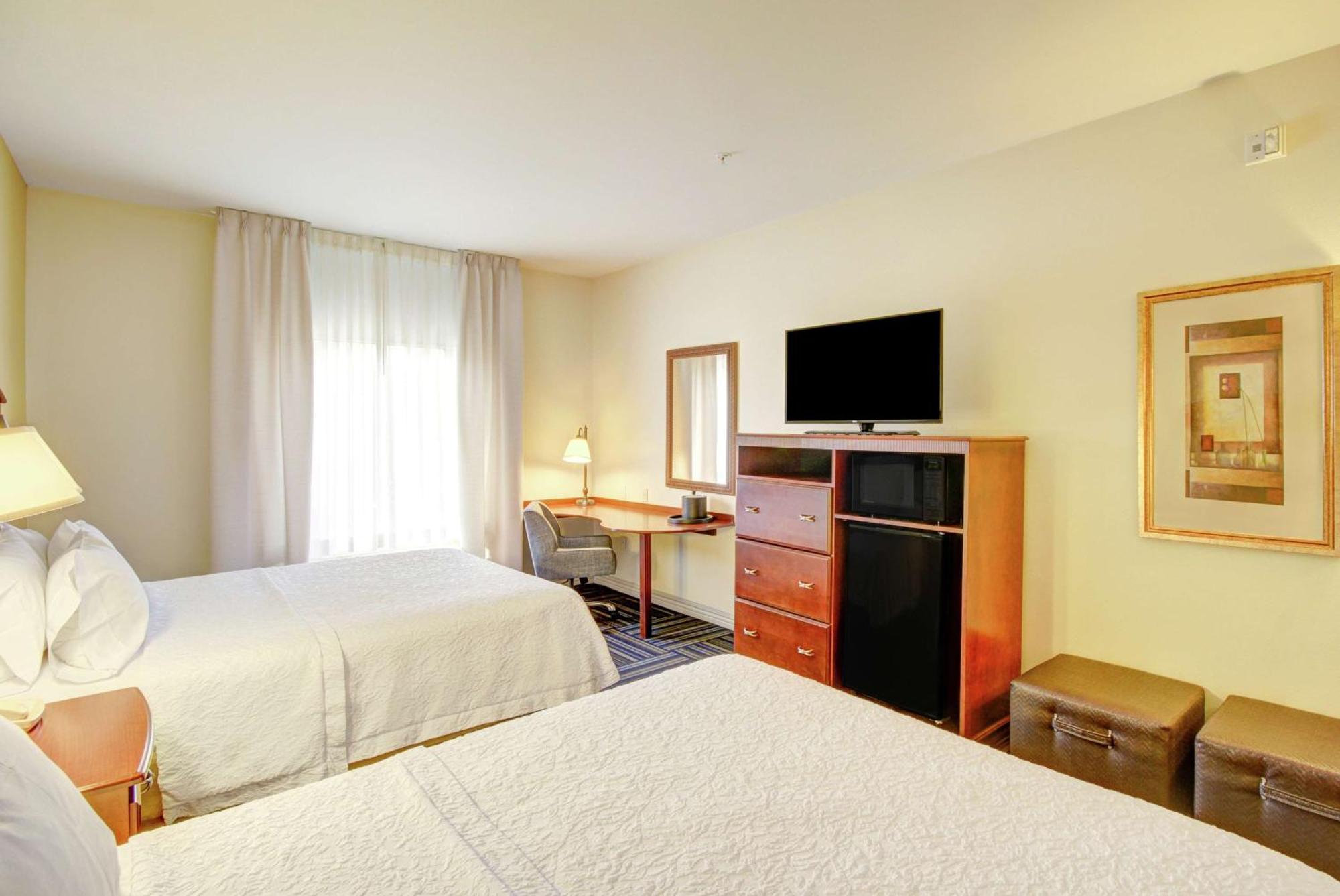 Queen Room Two Queen Beds Mobility Access or Non-Smoking,1558053073:JPEG