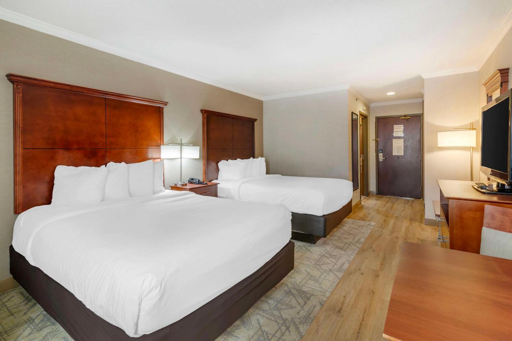 Queen Room with Two Queen Beds - Non-Smoking