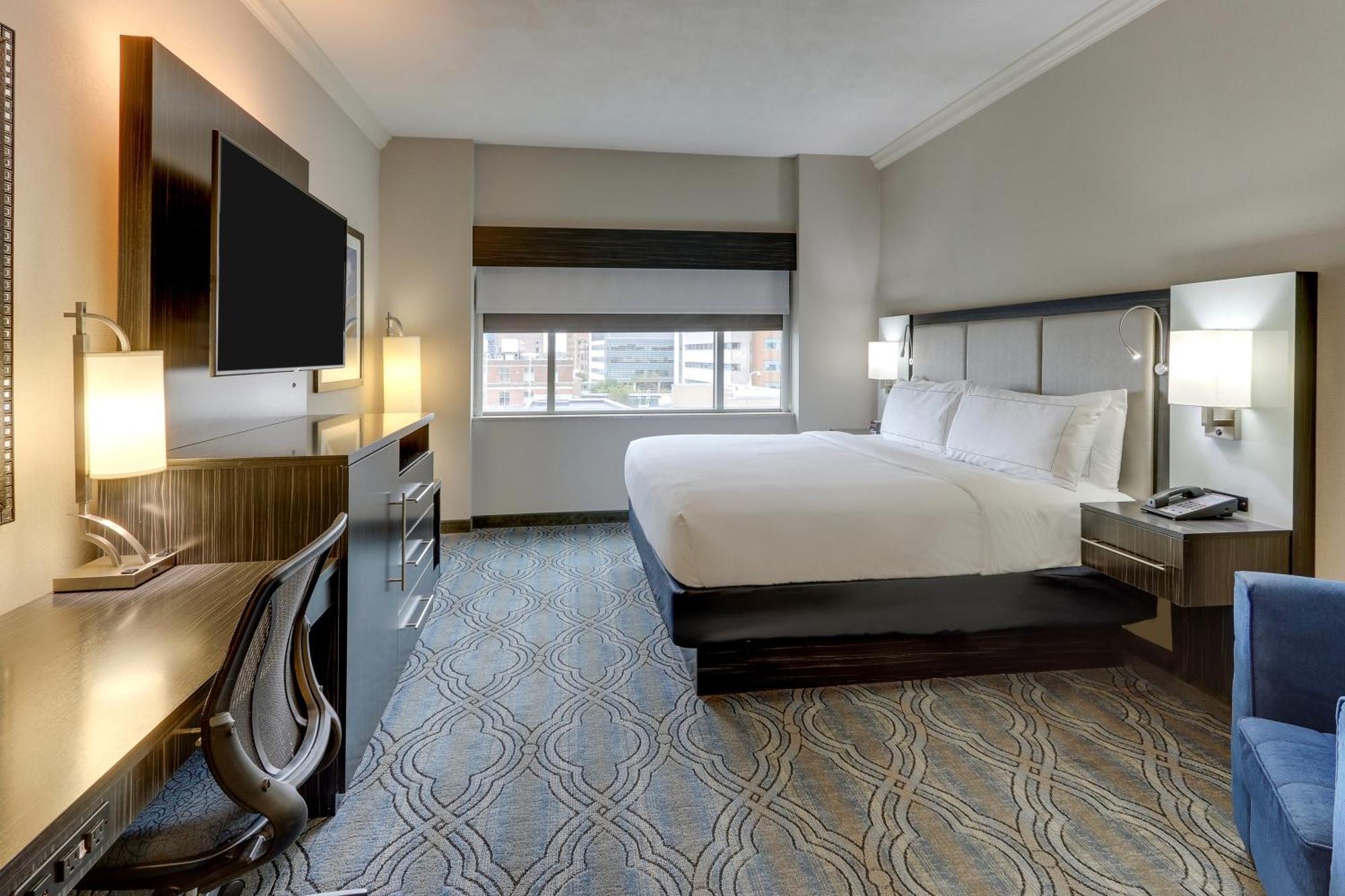King Room,1557365158:JPEG