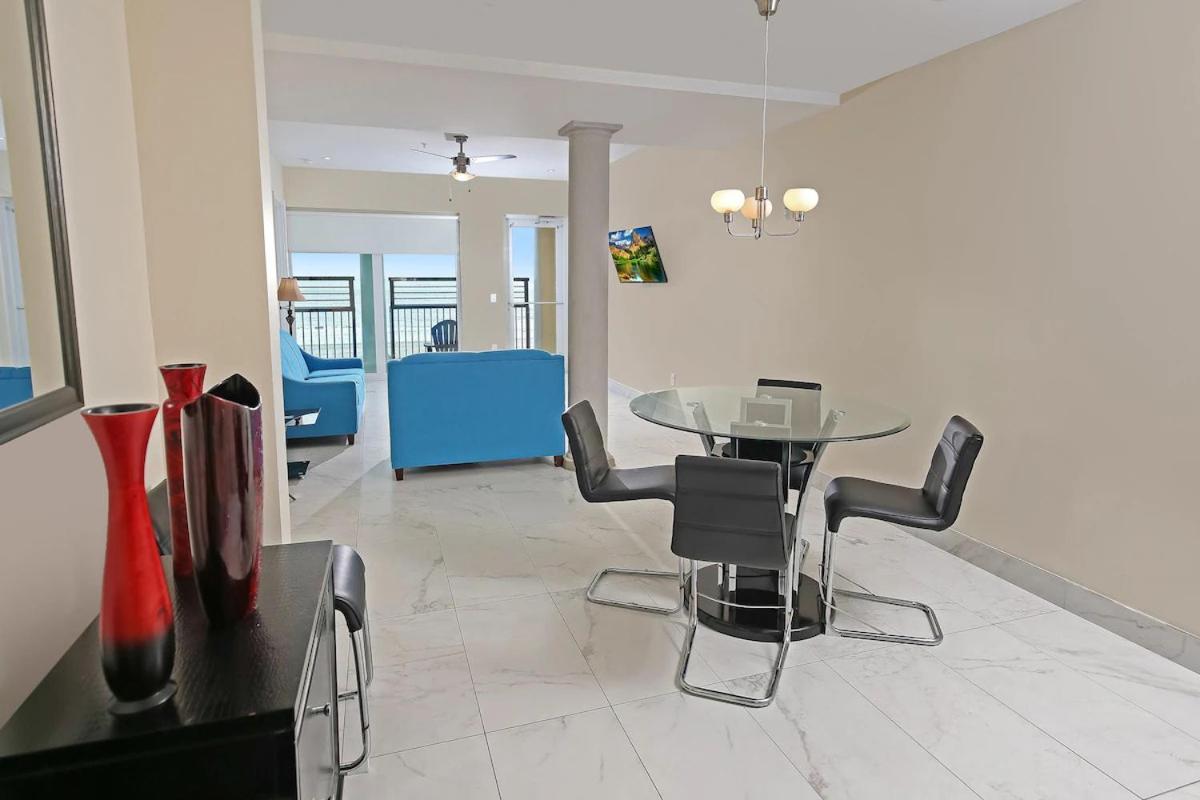 Three-Bedroom Suite,1594992244:JPEG