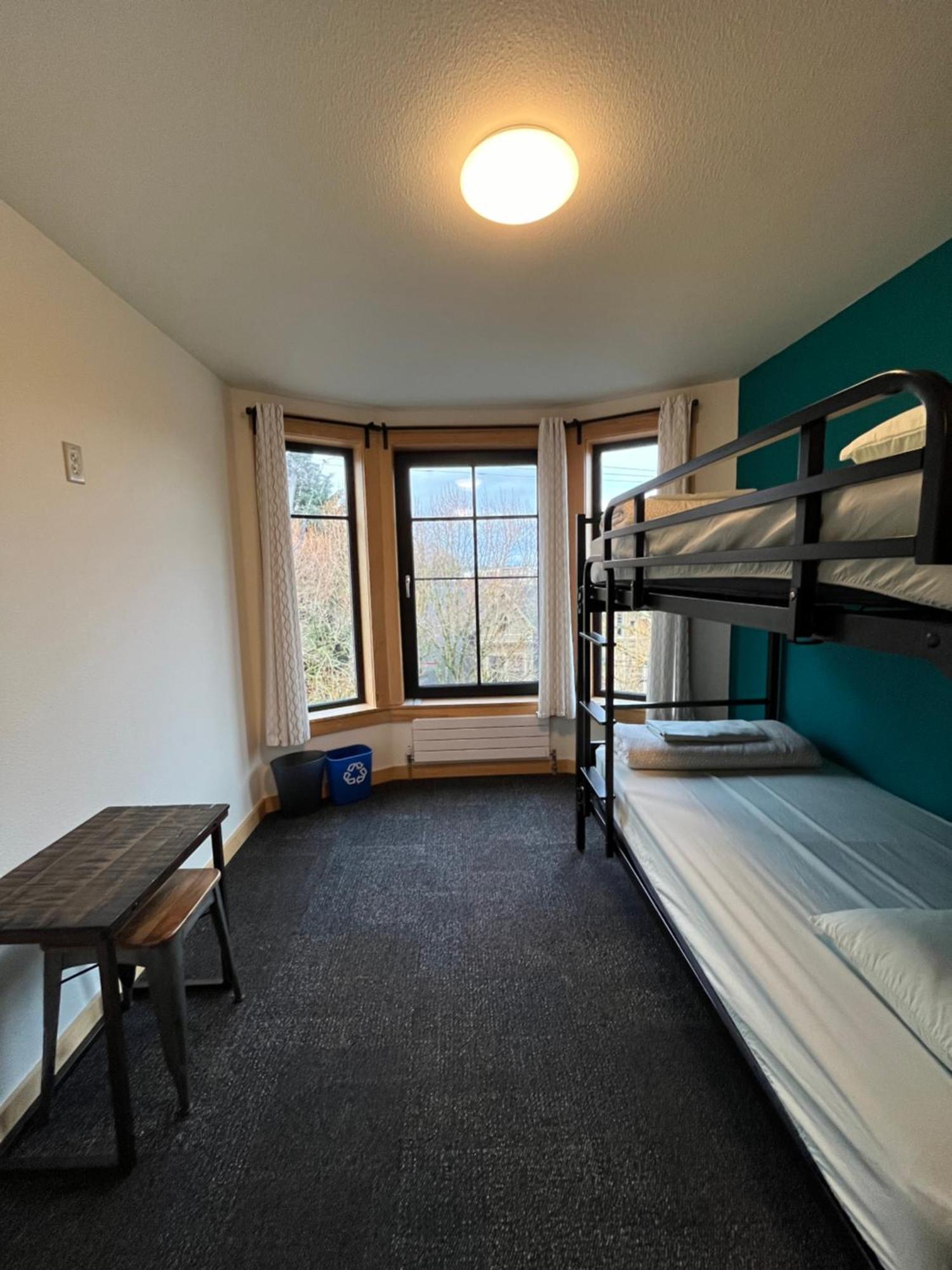 Einzelbett im 4-Bett-Schlafsaal für Männer