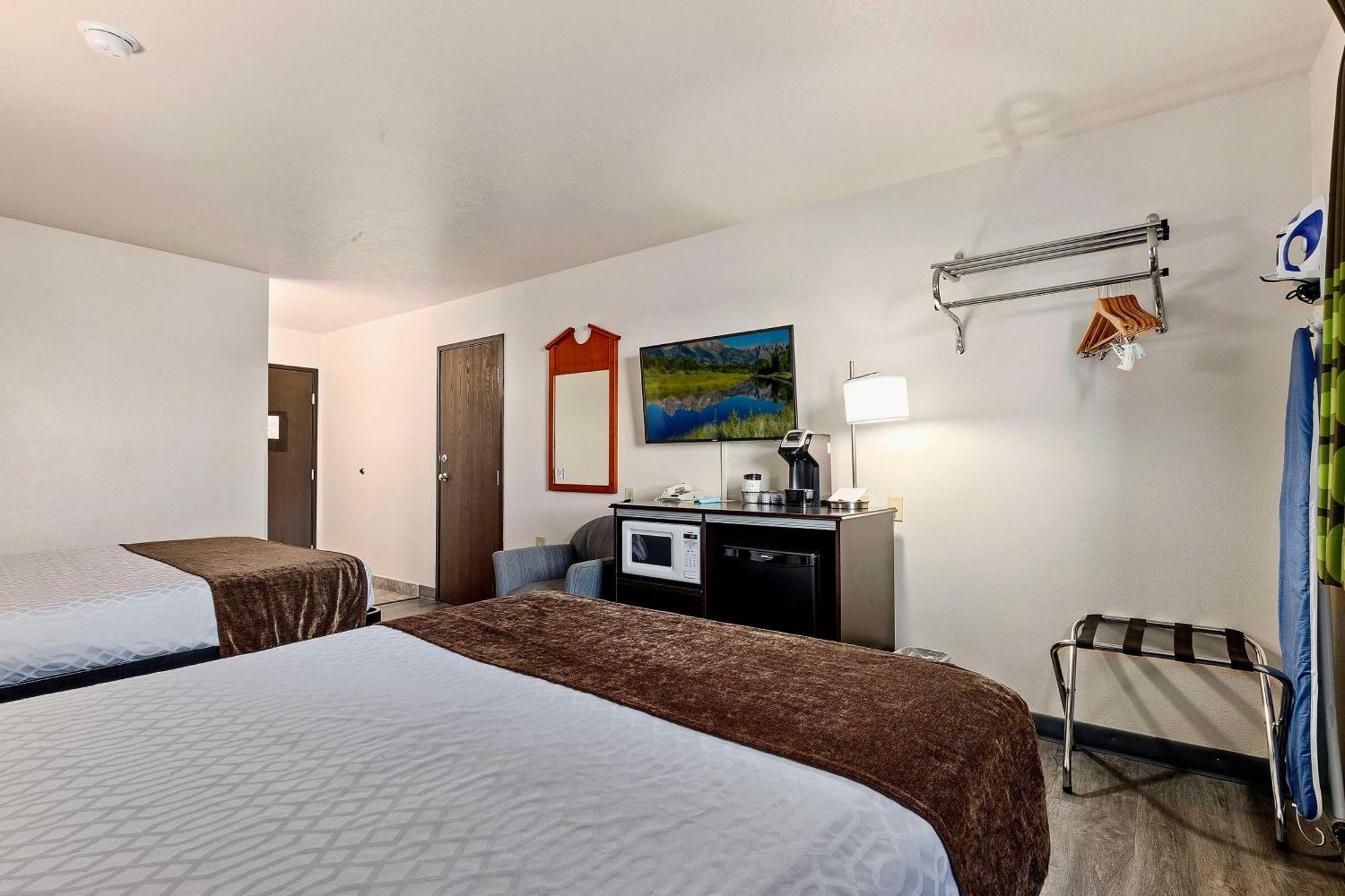 Queen Room with Two Queen Beds
