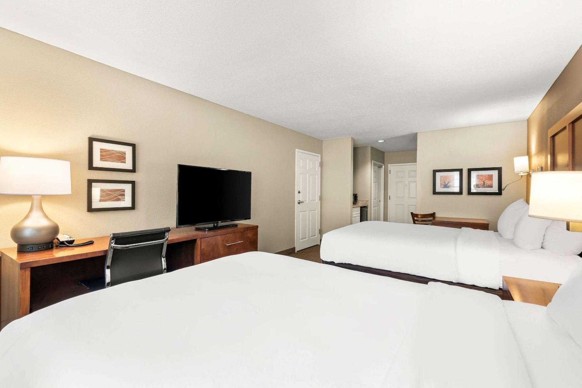 Standard Doppelzimmer mit 2 Doppelbetten - Nichtraucher