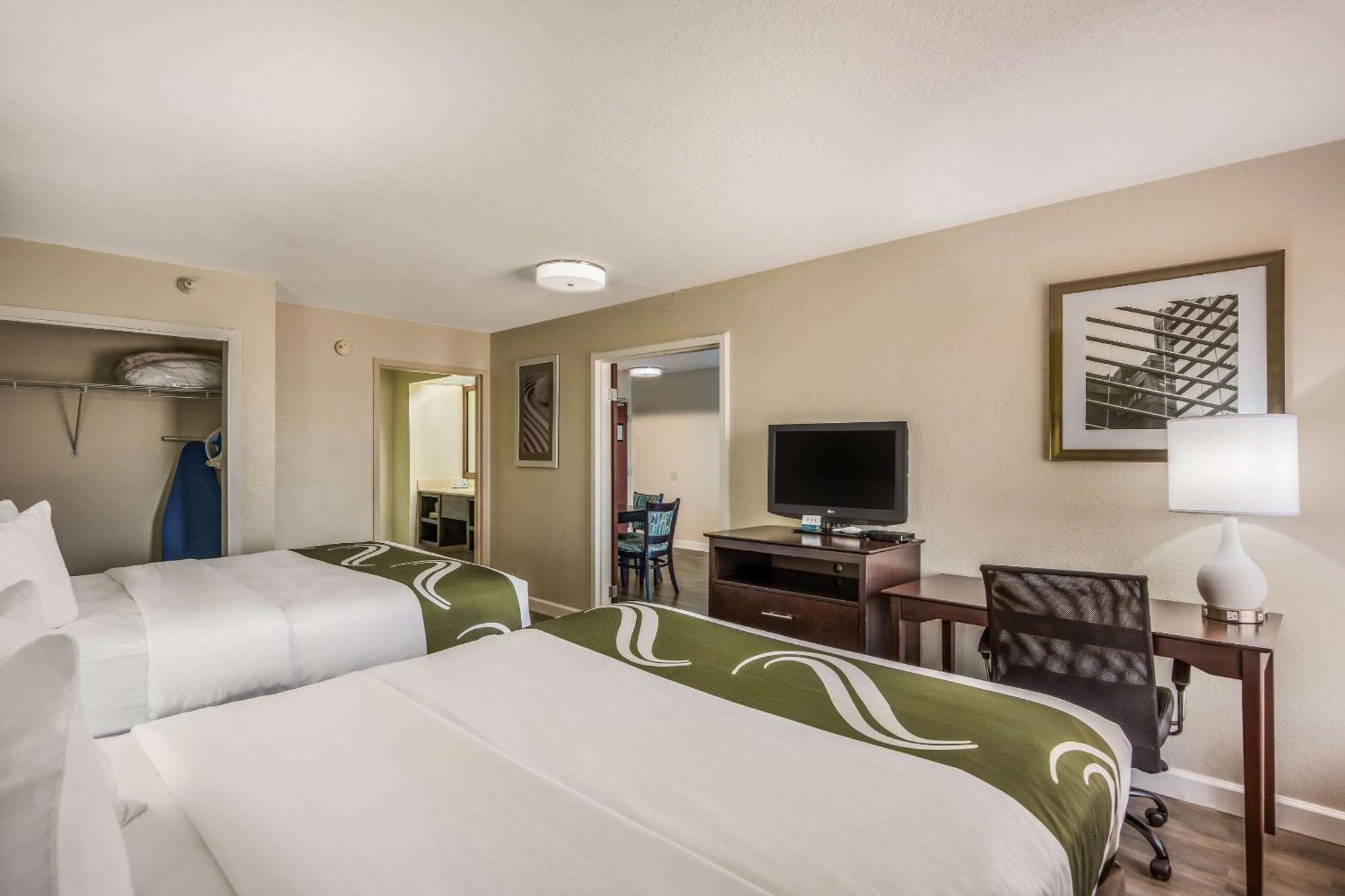 Superior Queen Suite with Two Queen Beds - Non-Smoking
