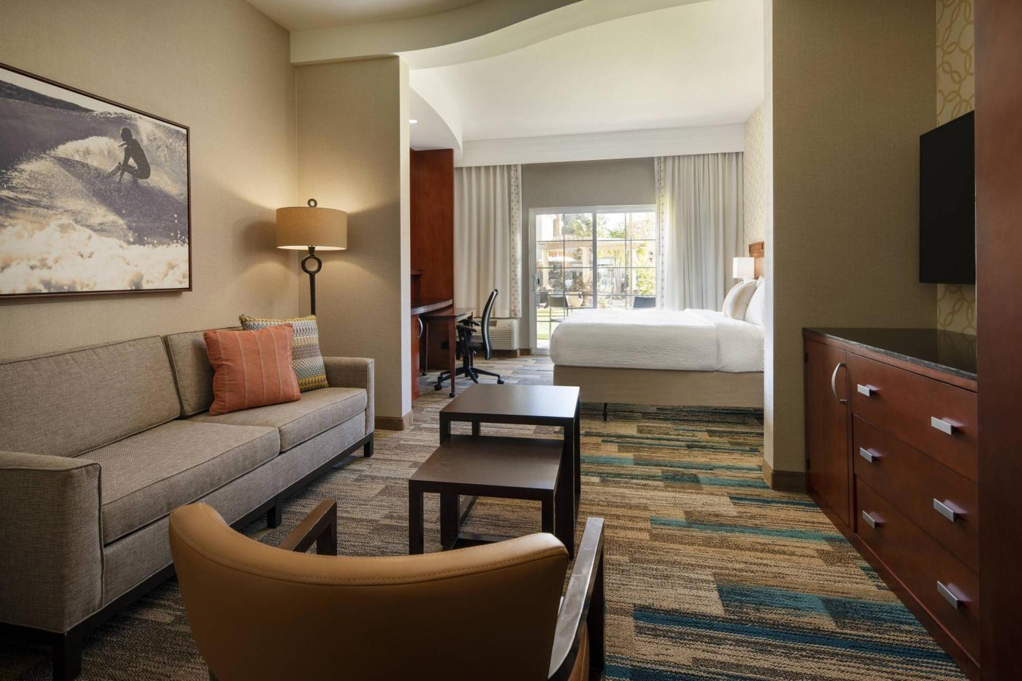 Junior Suite 1 King Sofa bed,1617850816:JPEG