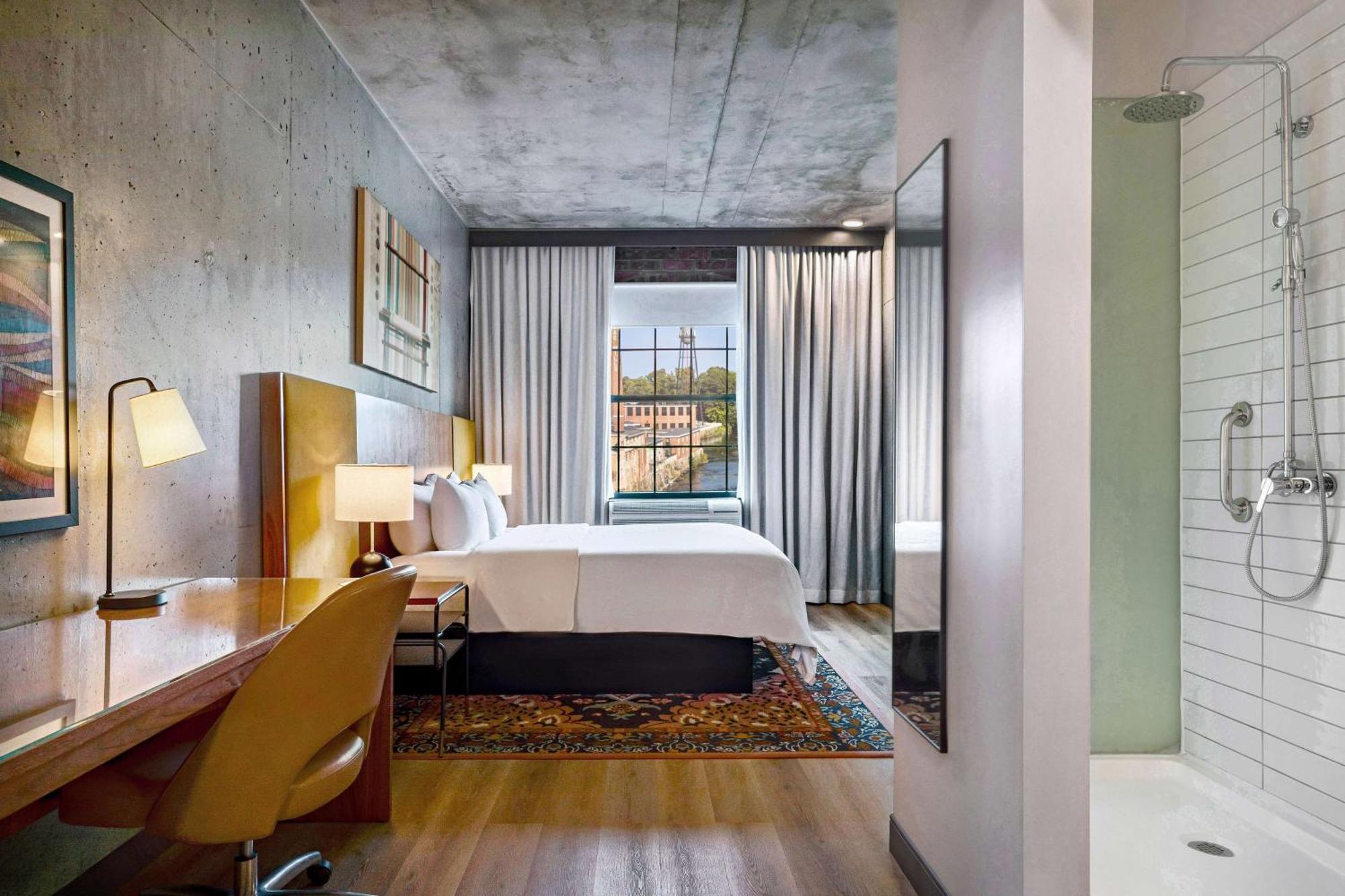 King Room River View,1621409267:JPEG