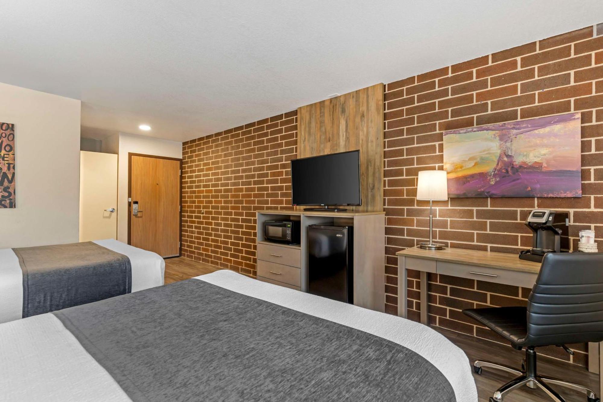 Queen Room with Two Queen Beds