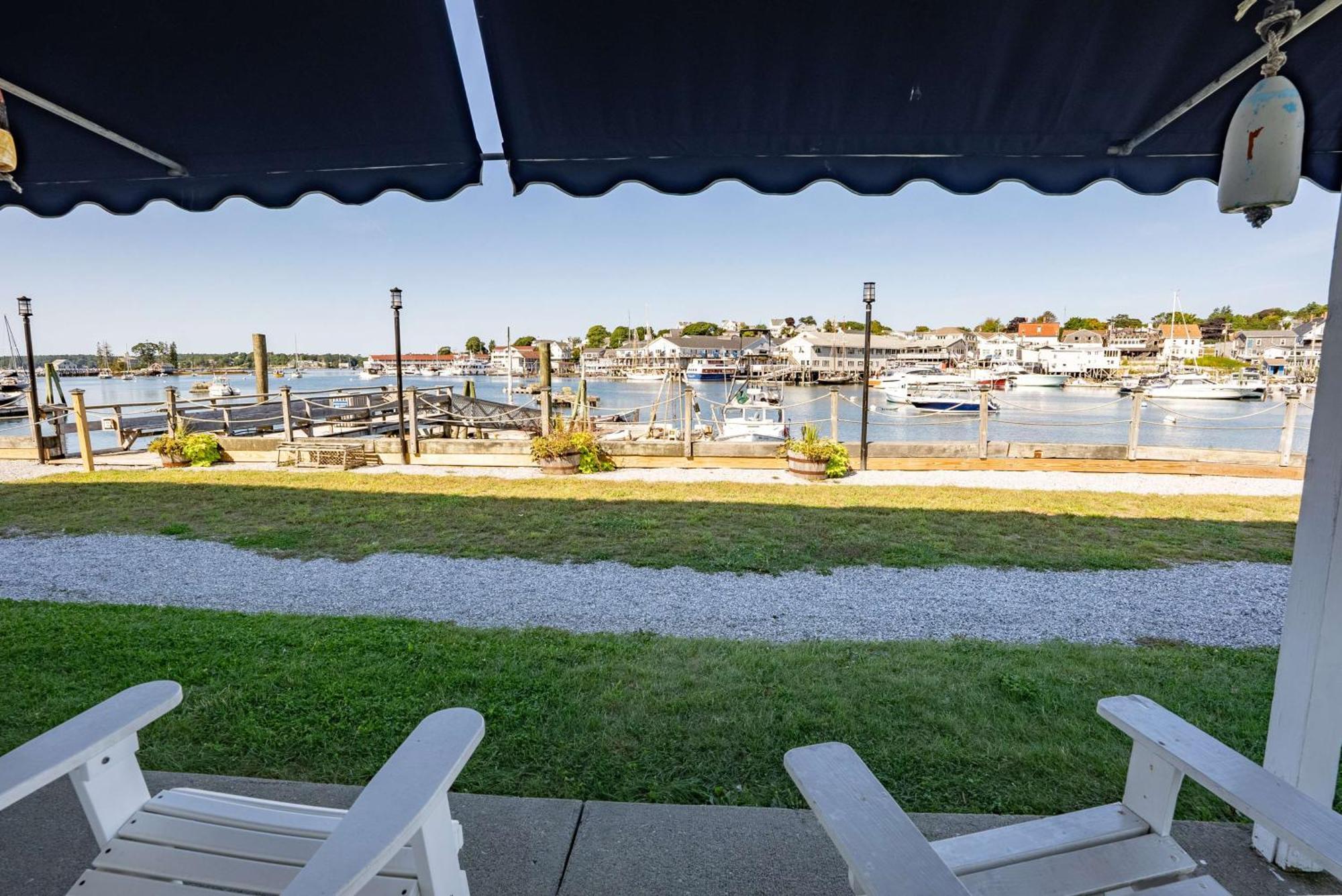 Superior Two Queen Full Harbor View 1st Floor,1681729783:JPEG