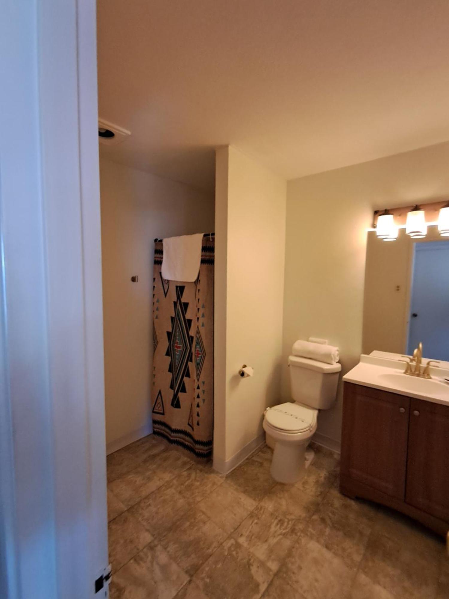 Double Room,1648914009:JPEG