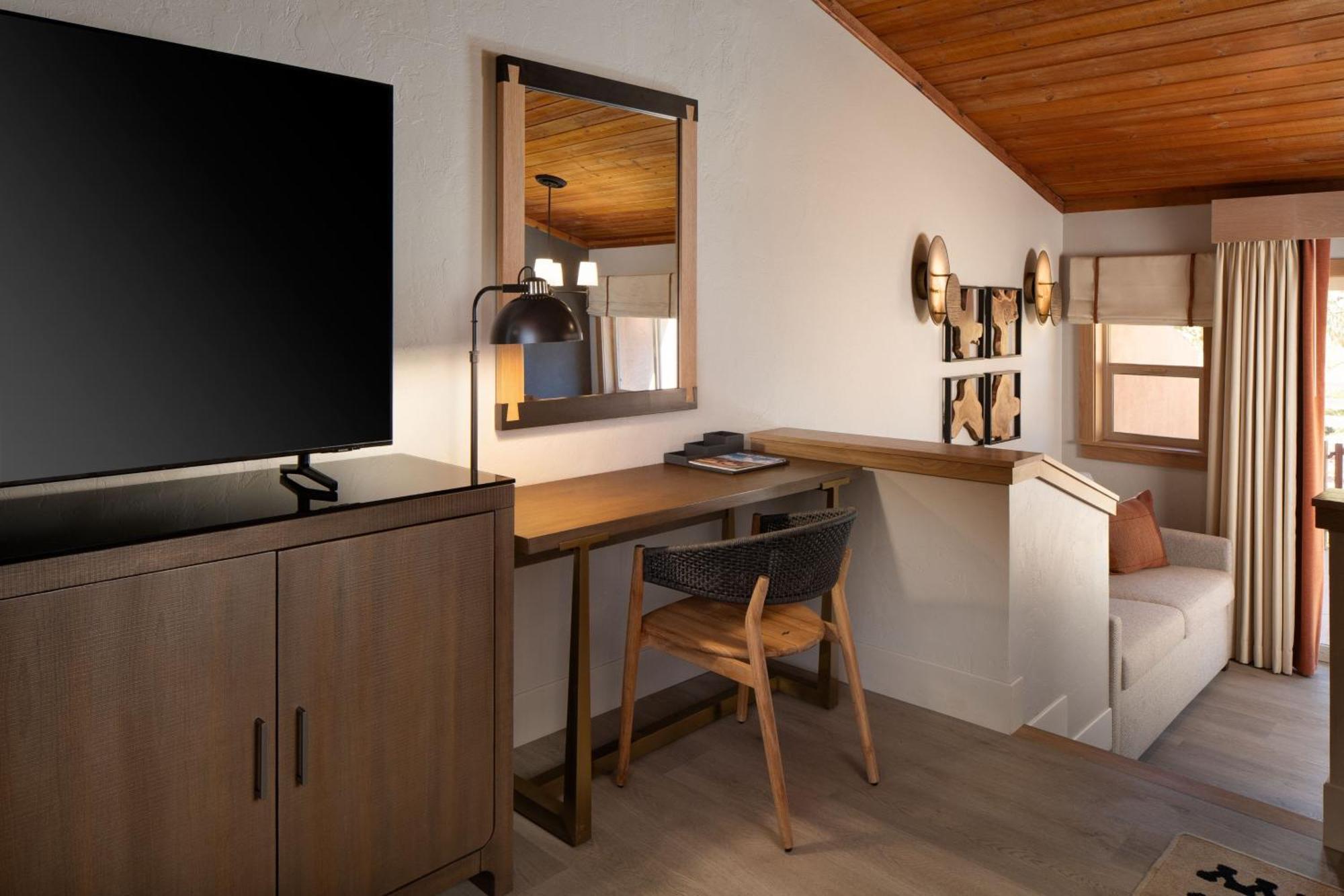 Suite zum Bach mit Kingsize-Bett und Schlafsofa