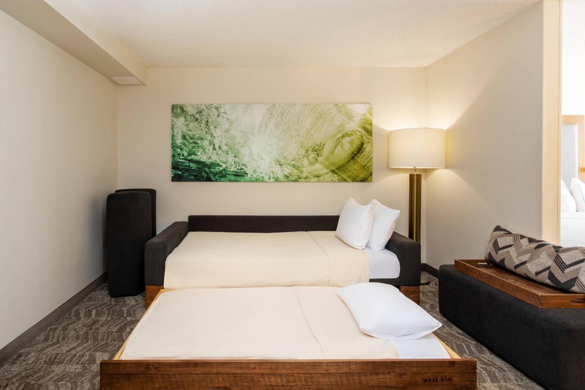 Double Suite with Two Double Beds and Trundle Sofa