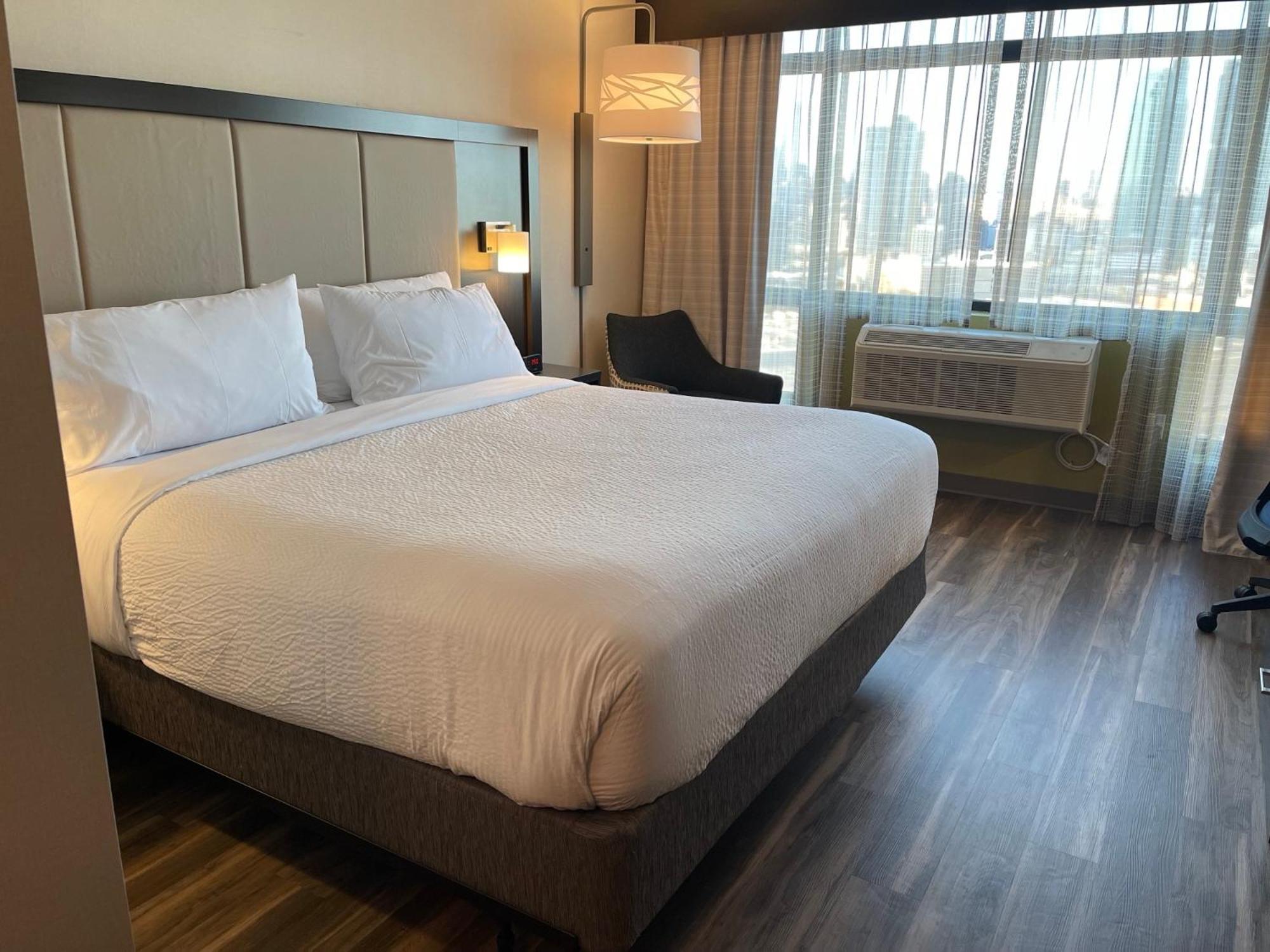 Standard King Room,1619618639:JPEG