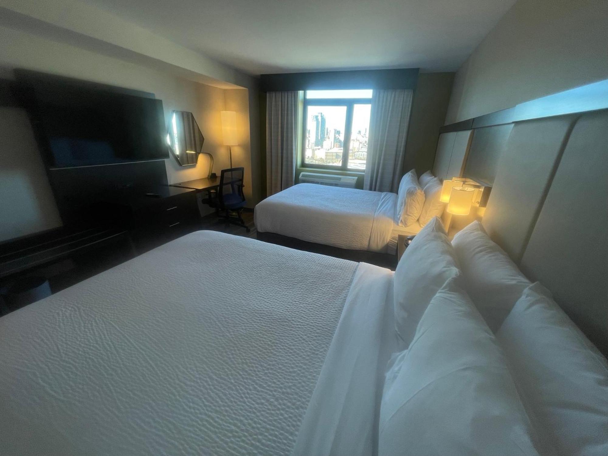 Standard Room Two Queen Beds,1619625342:JPEG