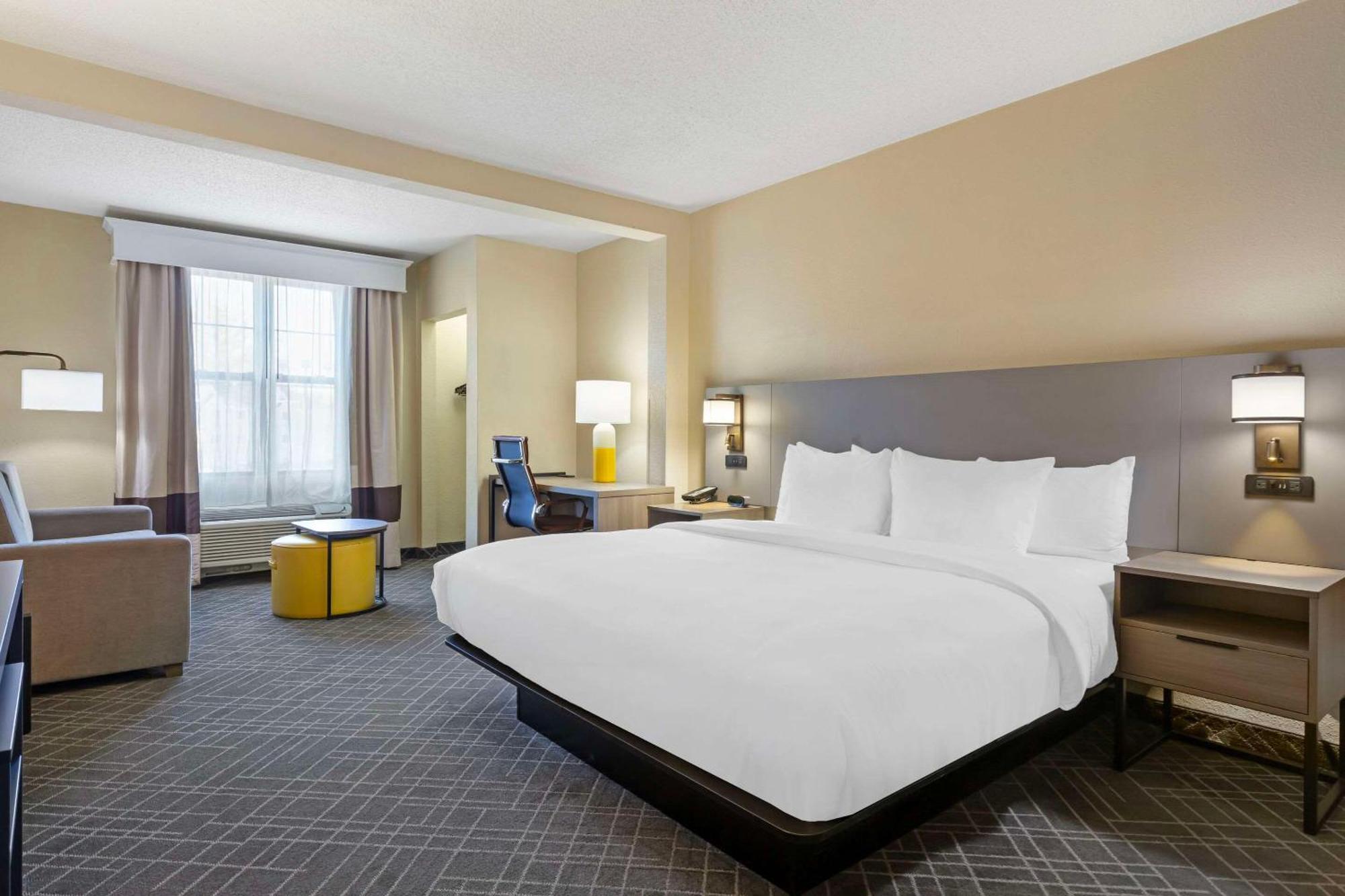 Accessible King Room,1638481392:JPEG