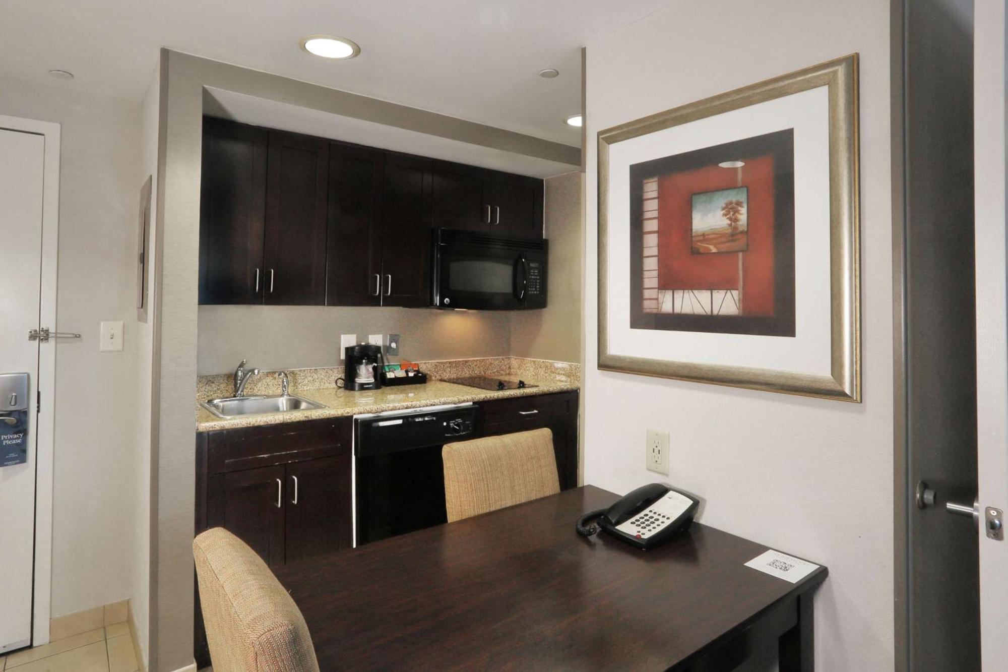 Two Bedroom Suite with One King and Two Queen Beds - Non-Smoking
