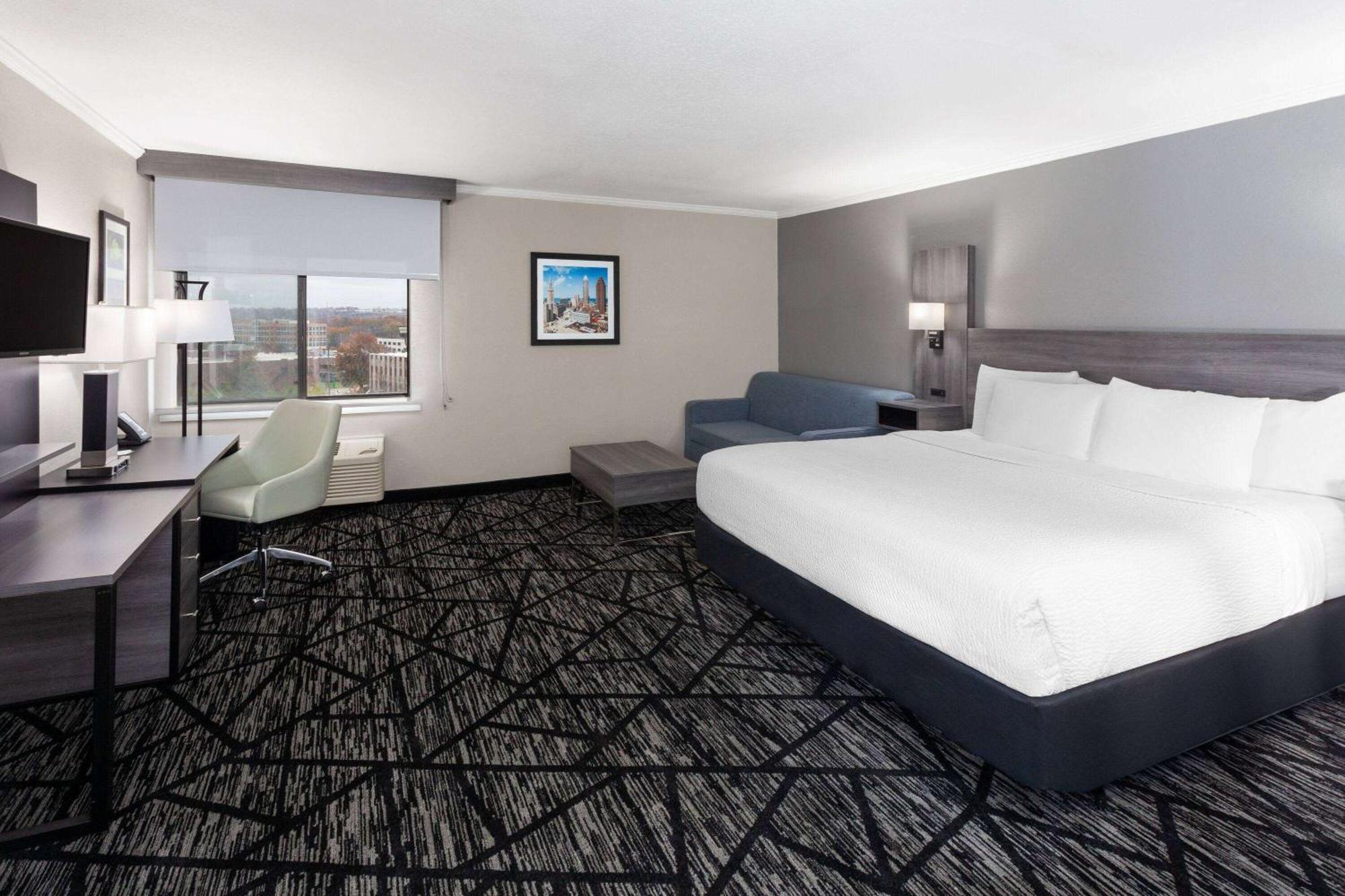 Executive King Room,1642333961:JPEG