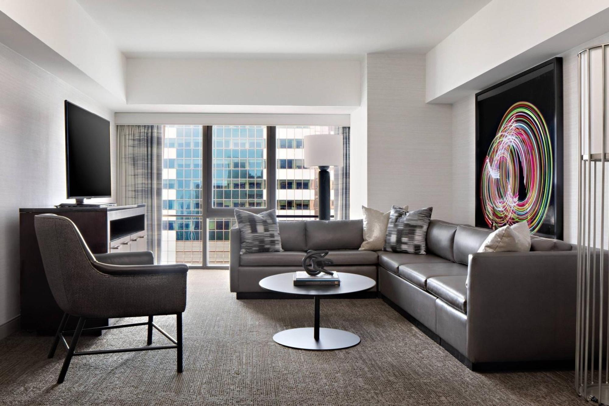 One-Bedroom Deluxe Suite Two Double Beds Sofa Bed Club Lounge Access,1643145898:JPEG
