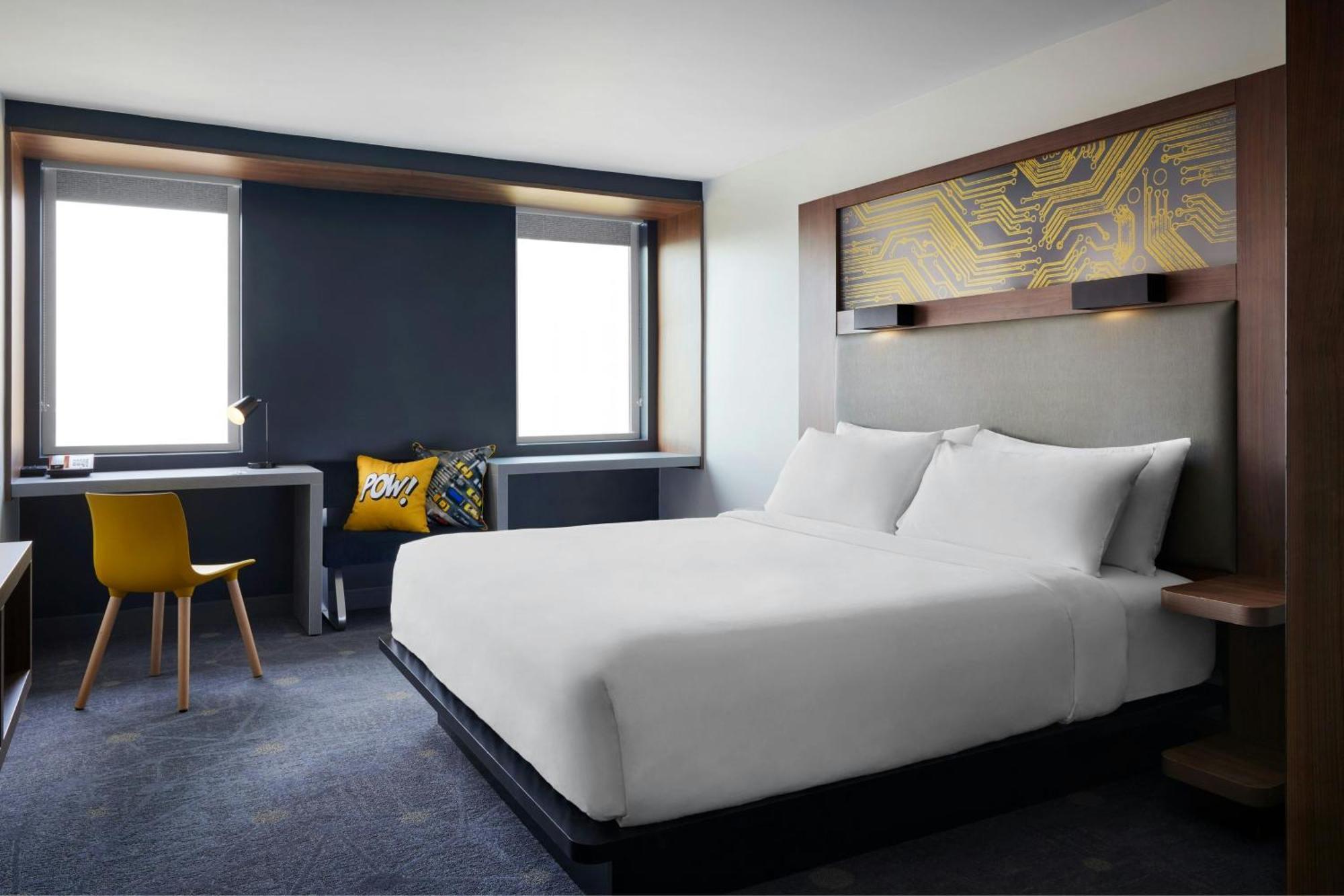 King Room,1405971257:JPEG