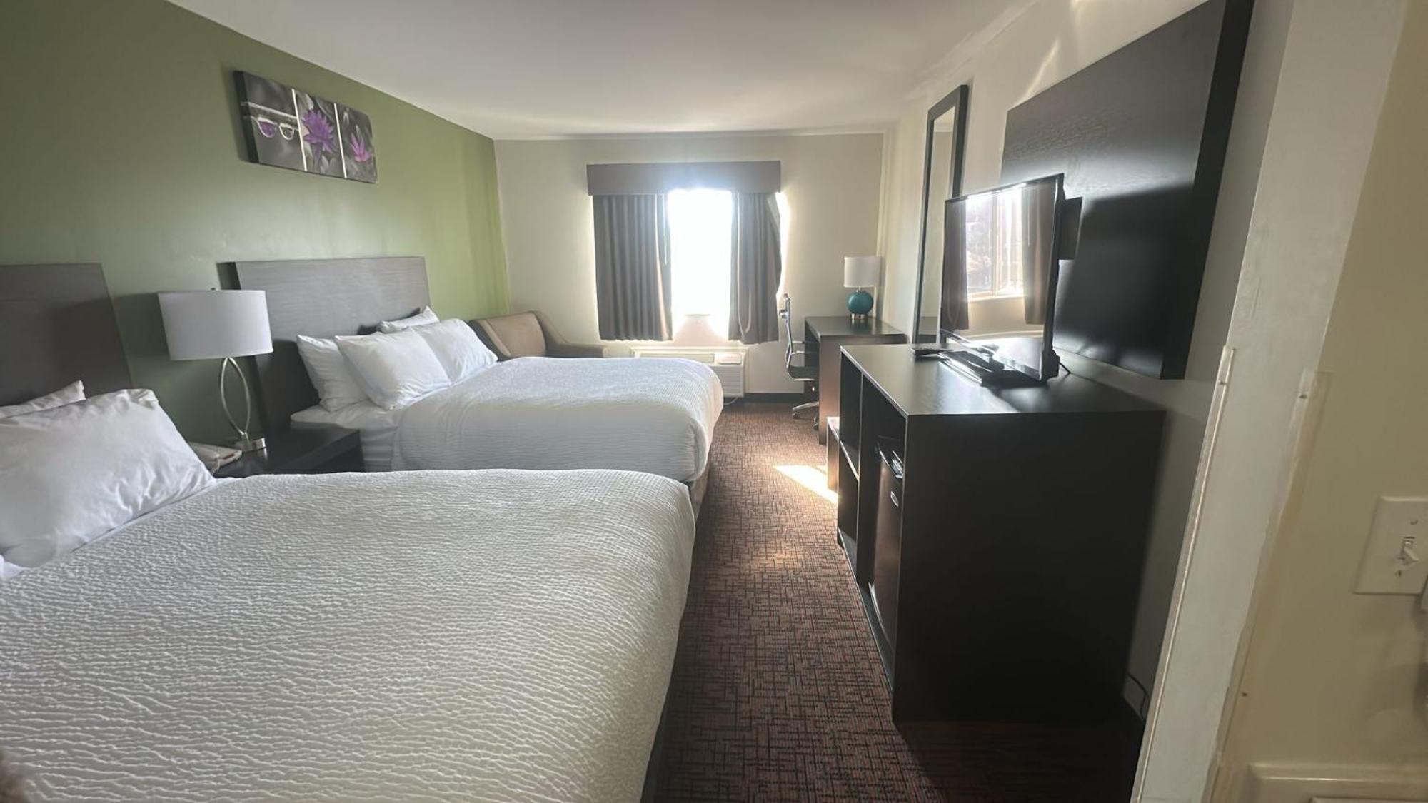 Superior Queen Room with Two Queen Beds - Non-Smoking