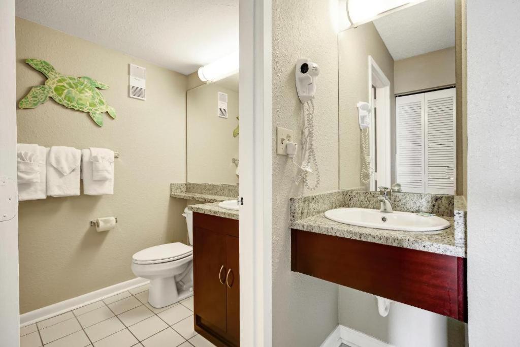 Two-Bedroom Suite,1657200784:JPEG