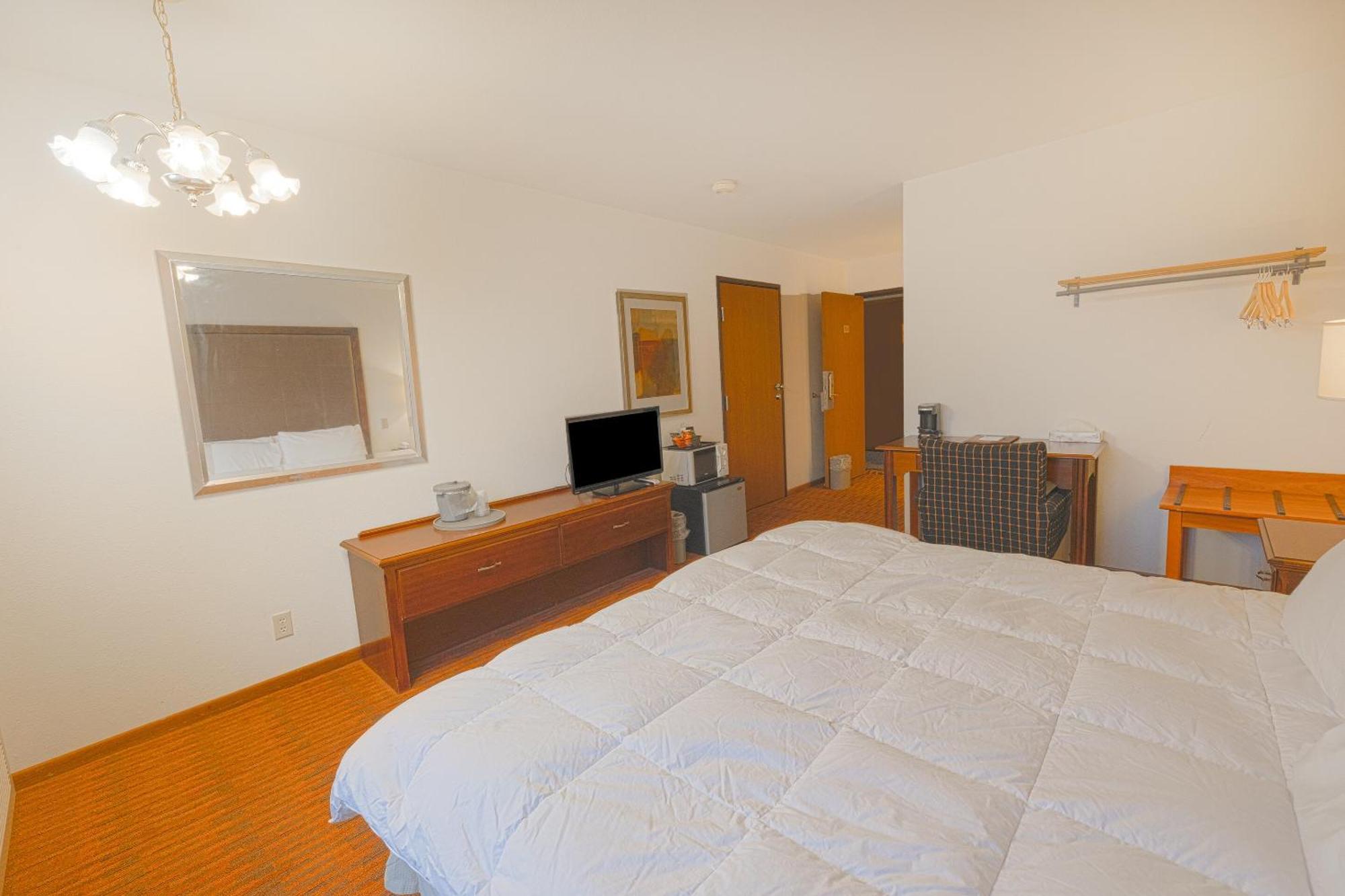 King Room,1658766198:JPEG