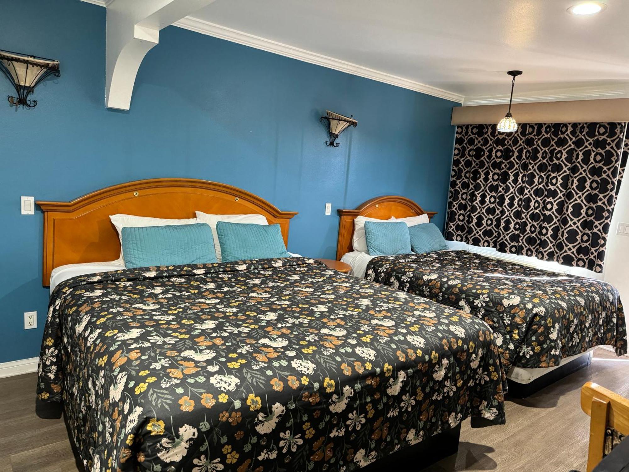 Double Room,1661116374:JPEG