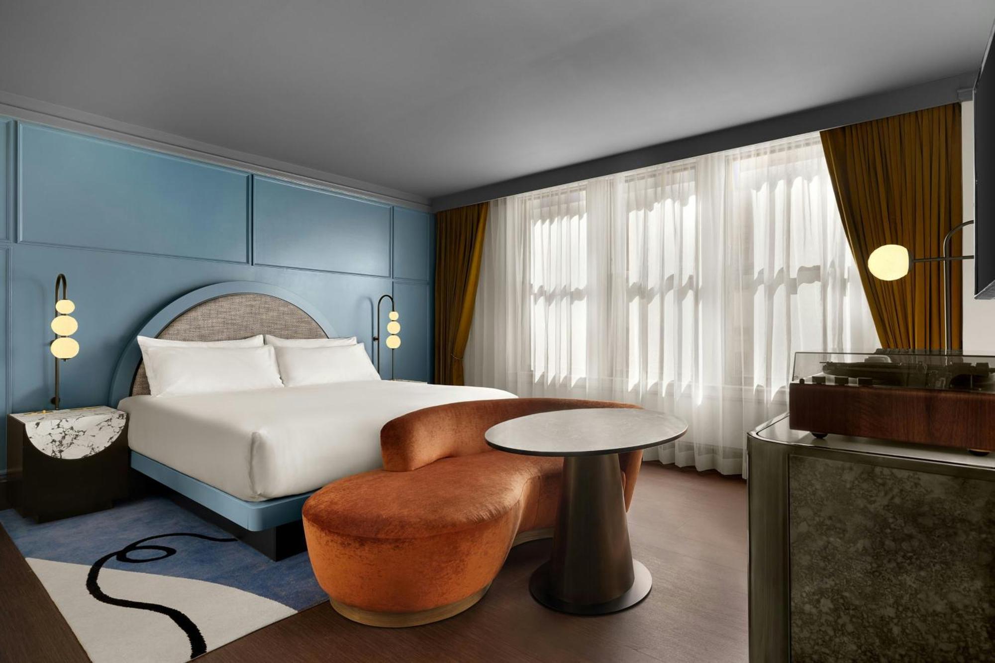 Grande King Room - Mobility Accessible with Roll-in Shower