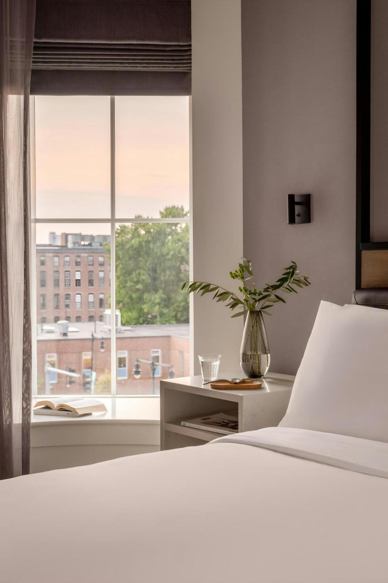 King Room with City View