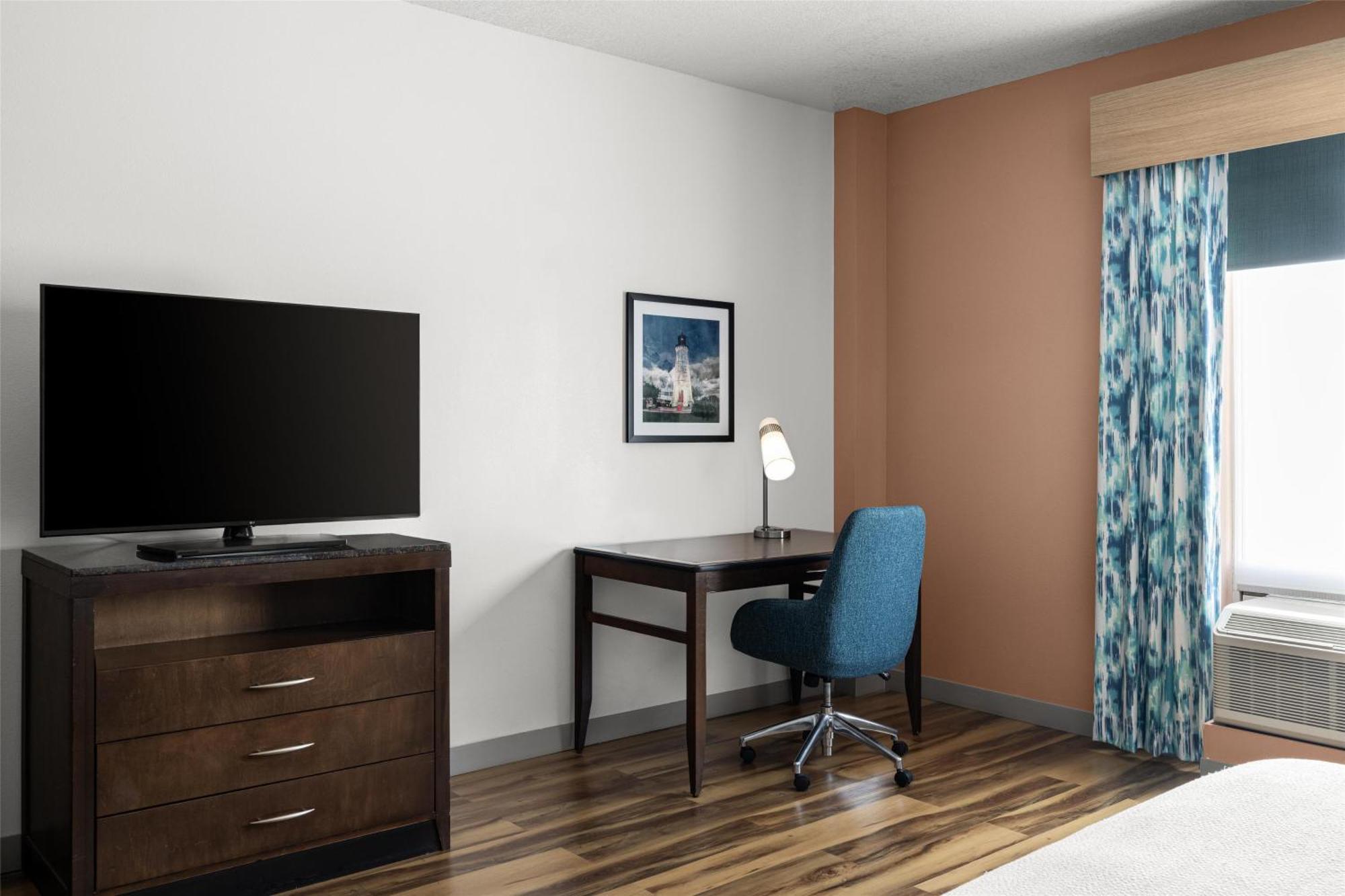 Quarto King - Acesso a Hóspedes com Audição Condicionada