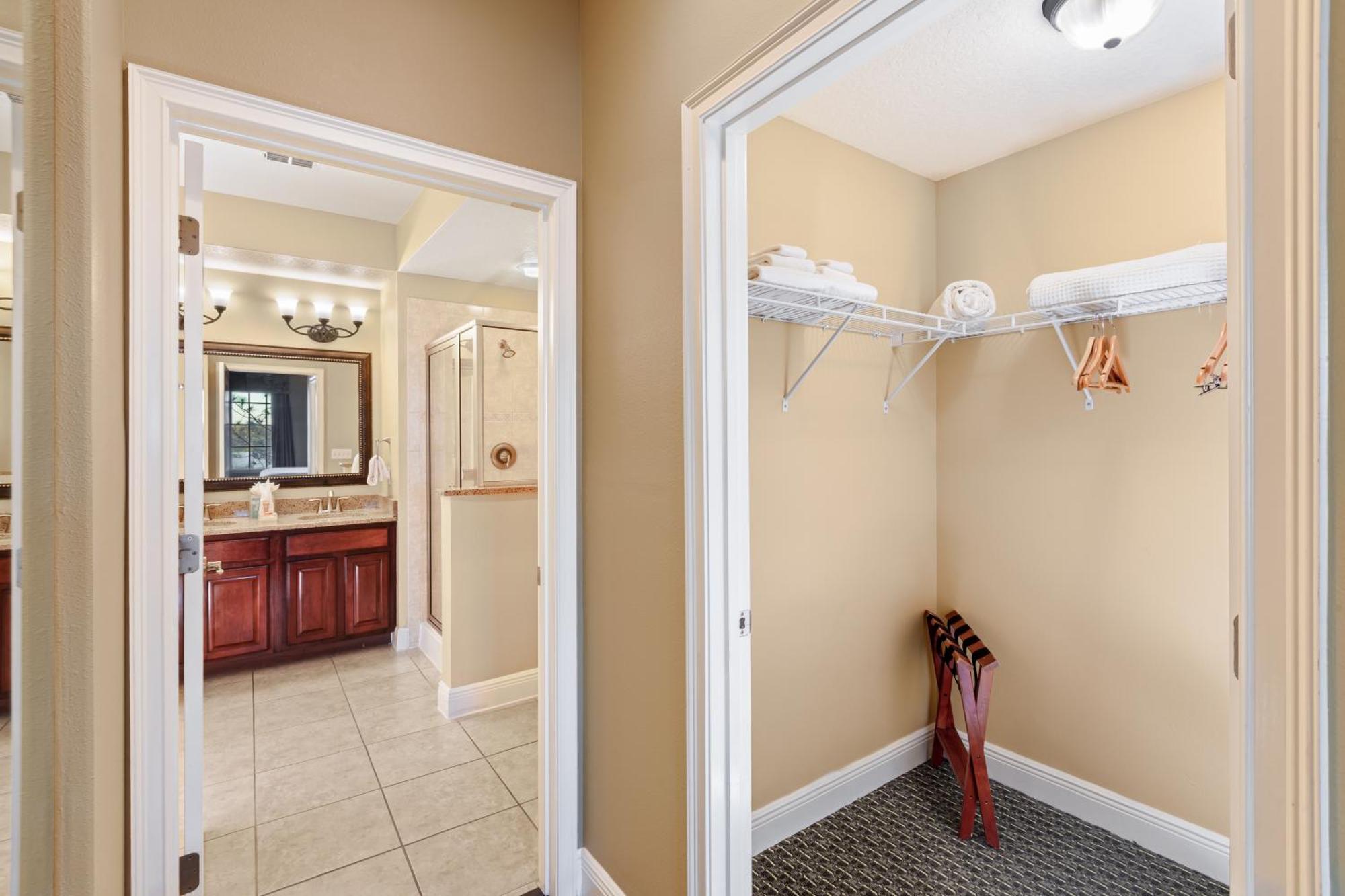 Three-Bedroom Suite,1674704815:JPEG
