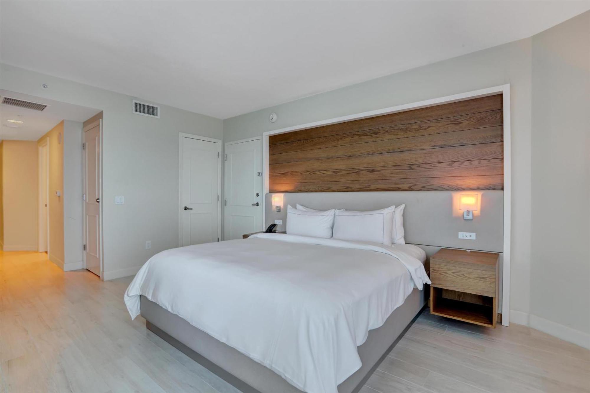 Suite Júnio King com Vista Oceano - Acessível a Pessoas com Audição Condicionada