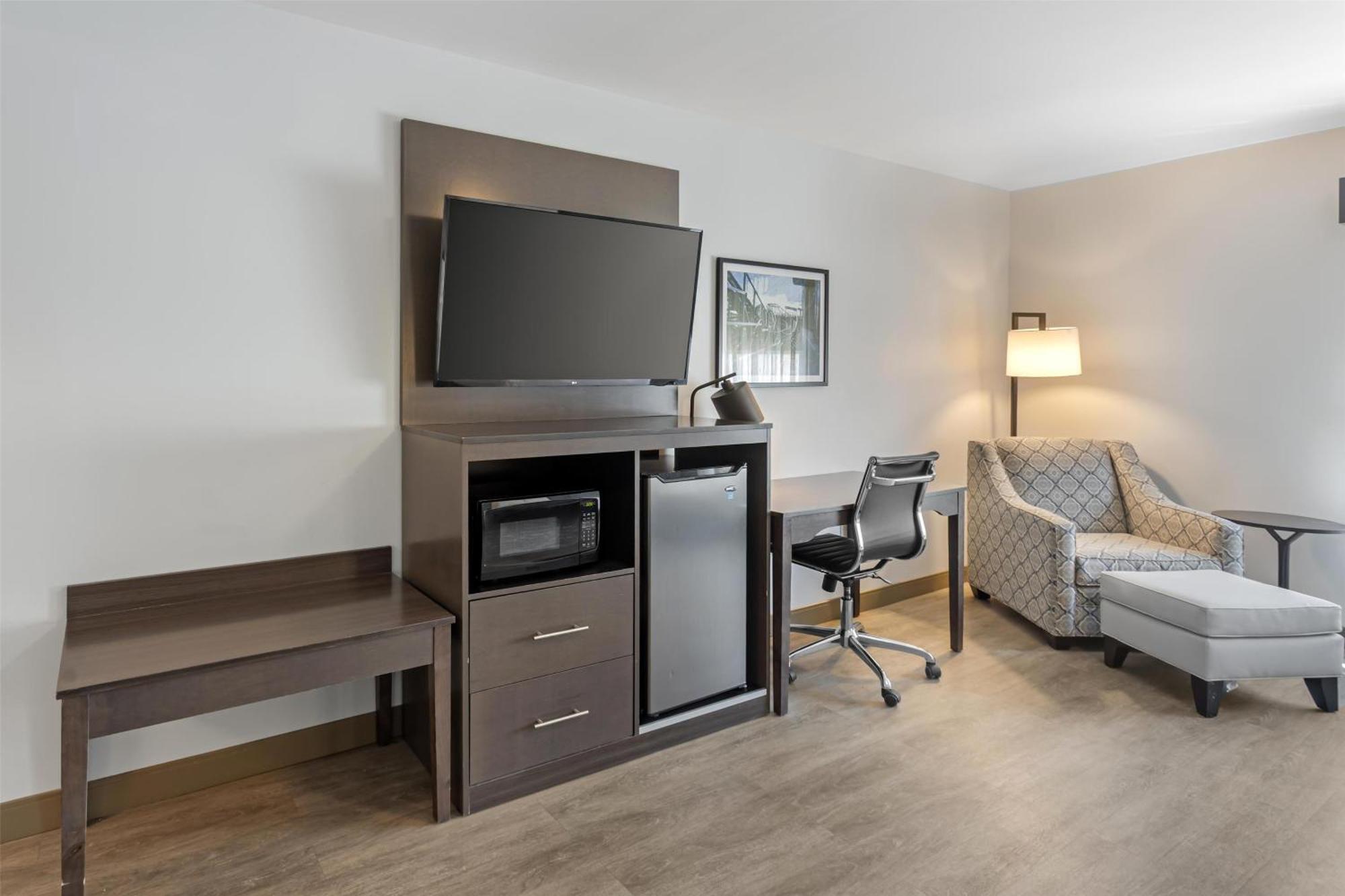 Queen Room Two Queen Beds Disability Access