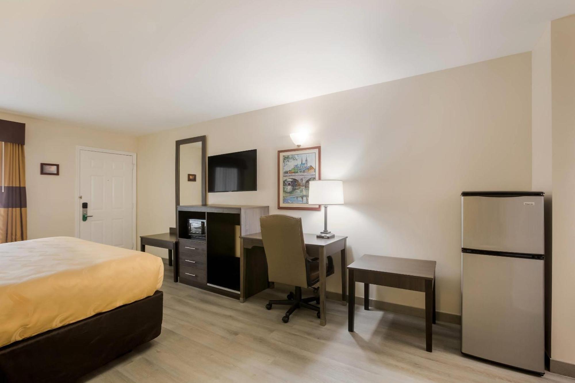 King Room - Non-Smoking