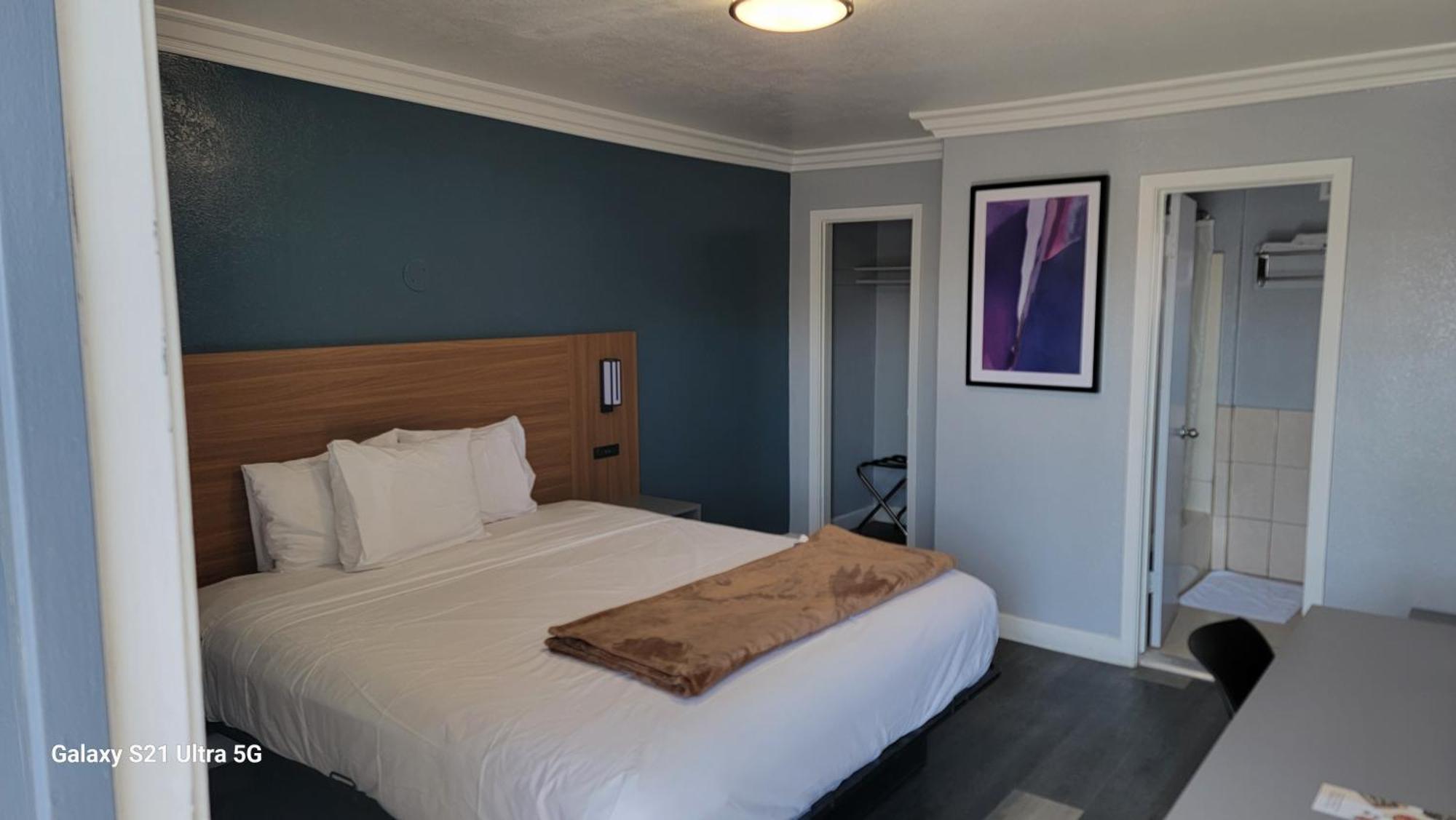 King Room,1687476200:JPEG