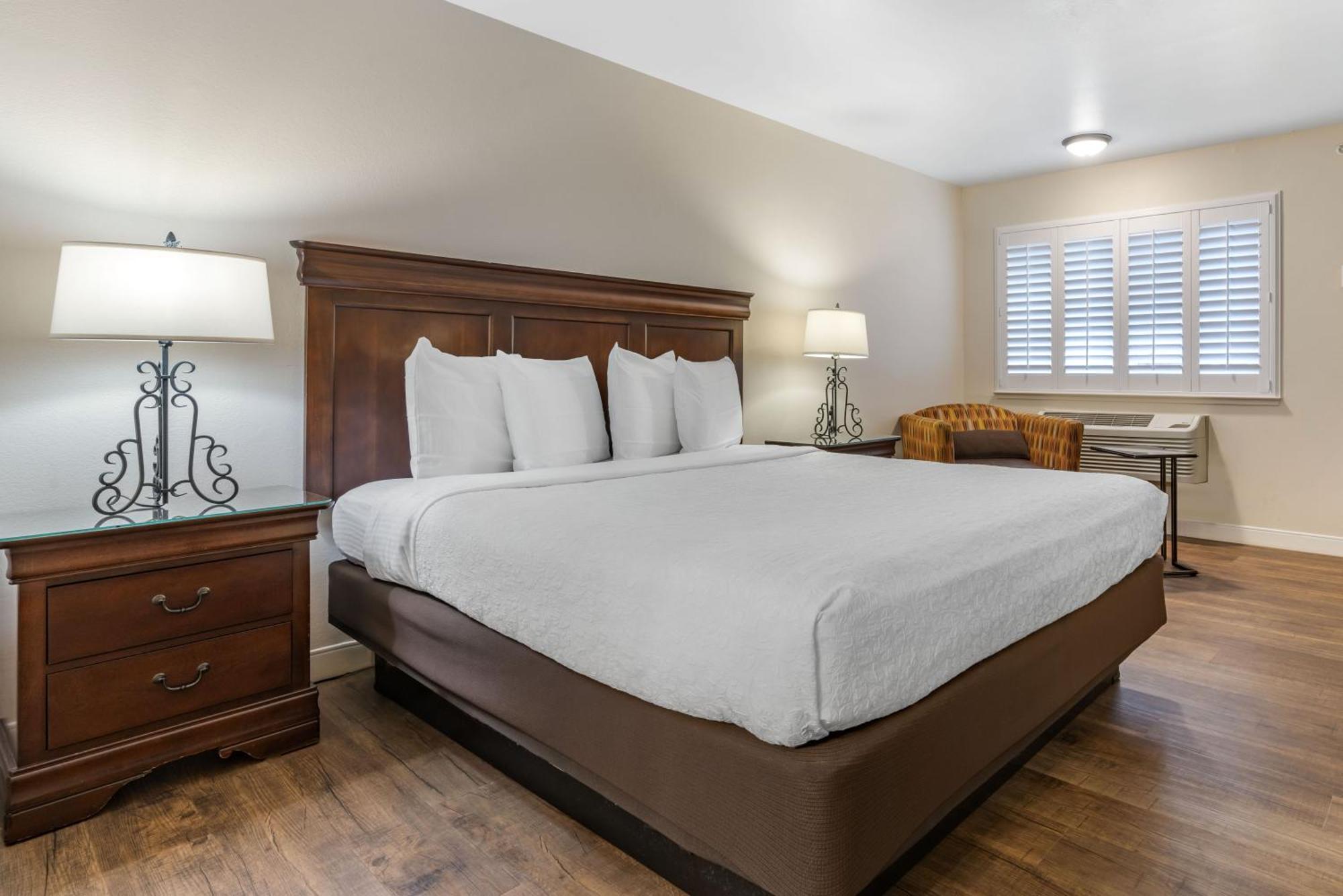 Queen Room with Two Queen Beds, Roll-In Shower, Sofa Bed and Kitchenette - Disability/Non-Smoking