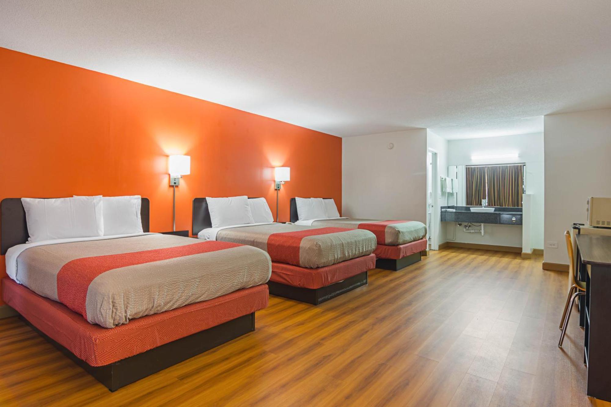 Triple Room - Non-Smoking