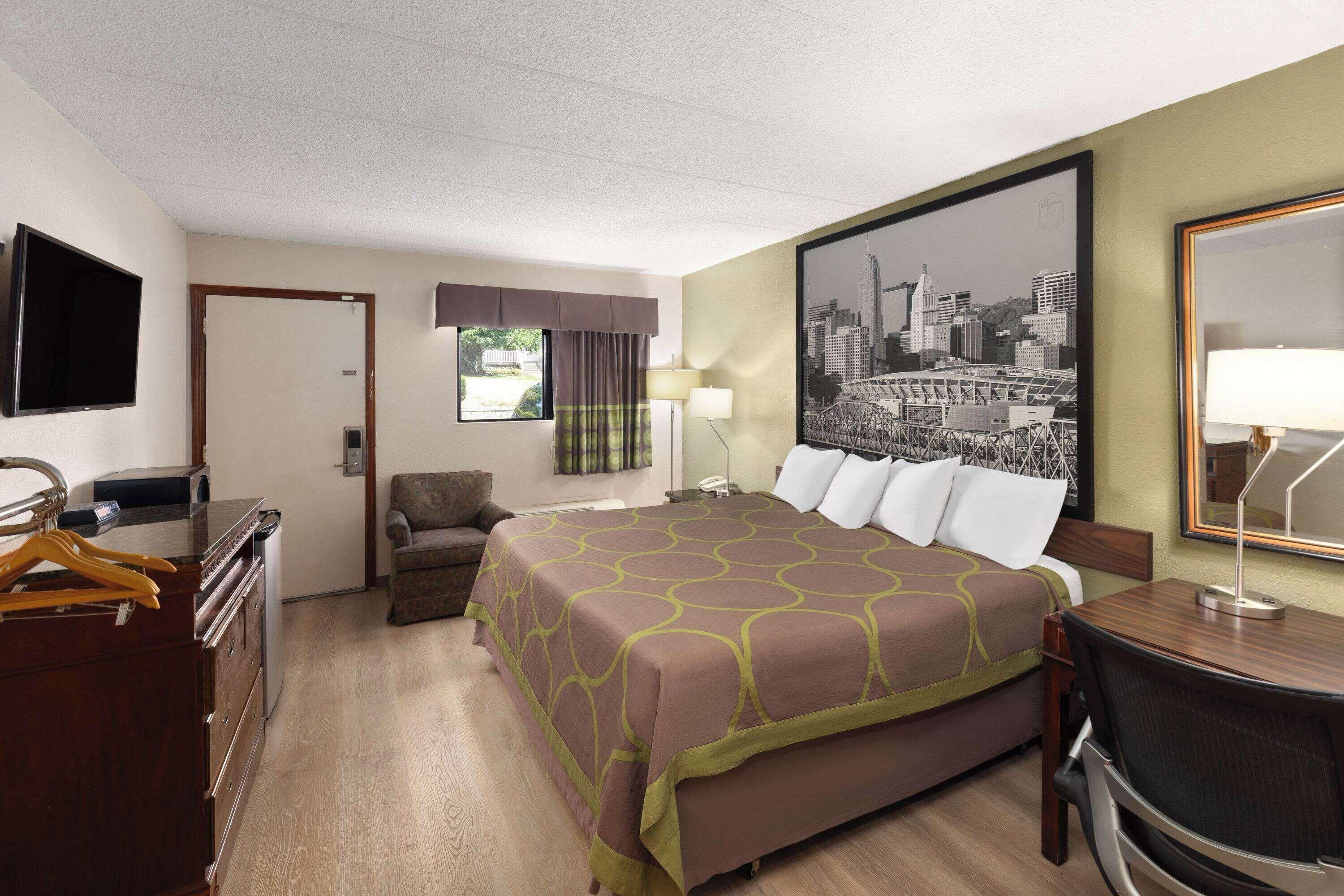 King Room - Disability Access - Smoking