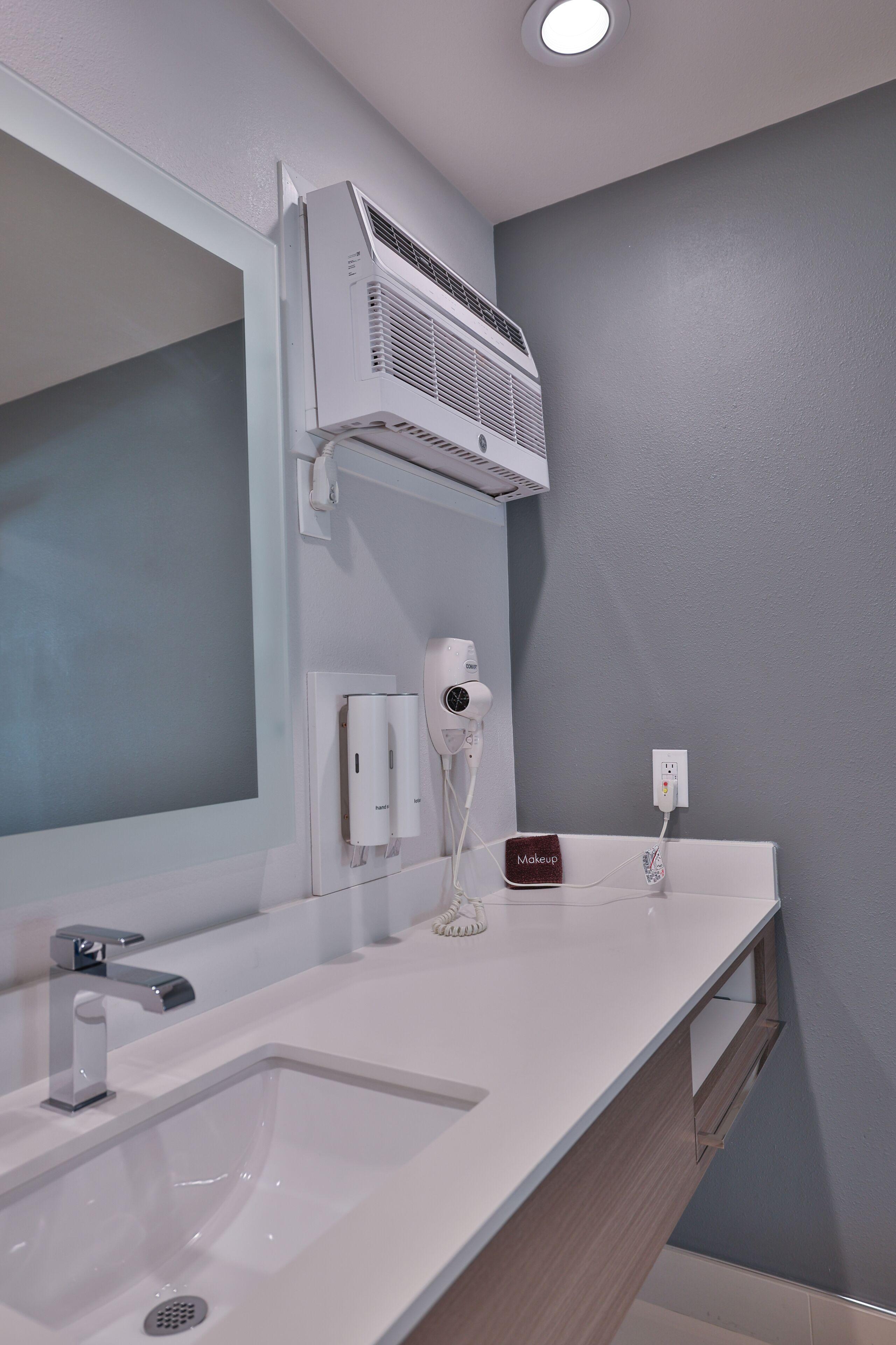 Quadruple Room Two Queen Beds Non Smoking or Exterior Corridor